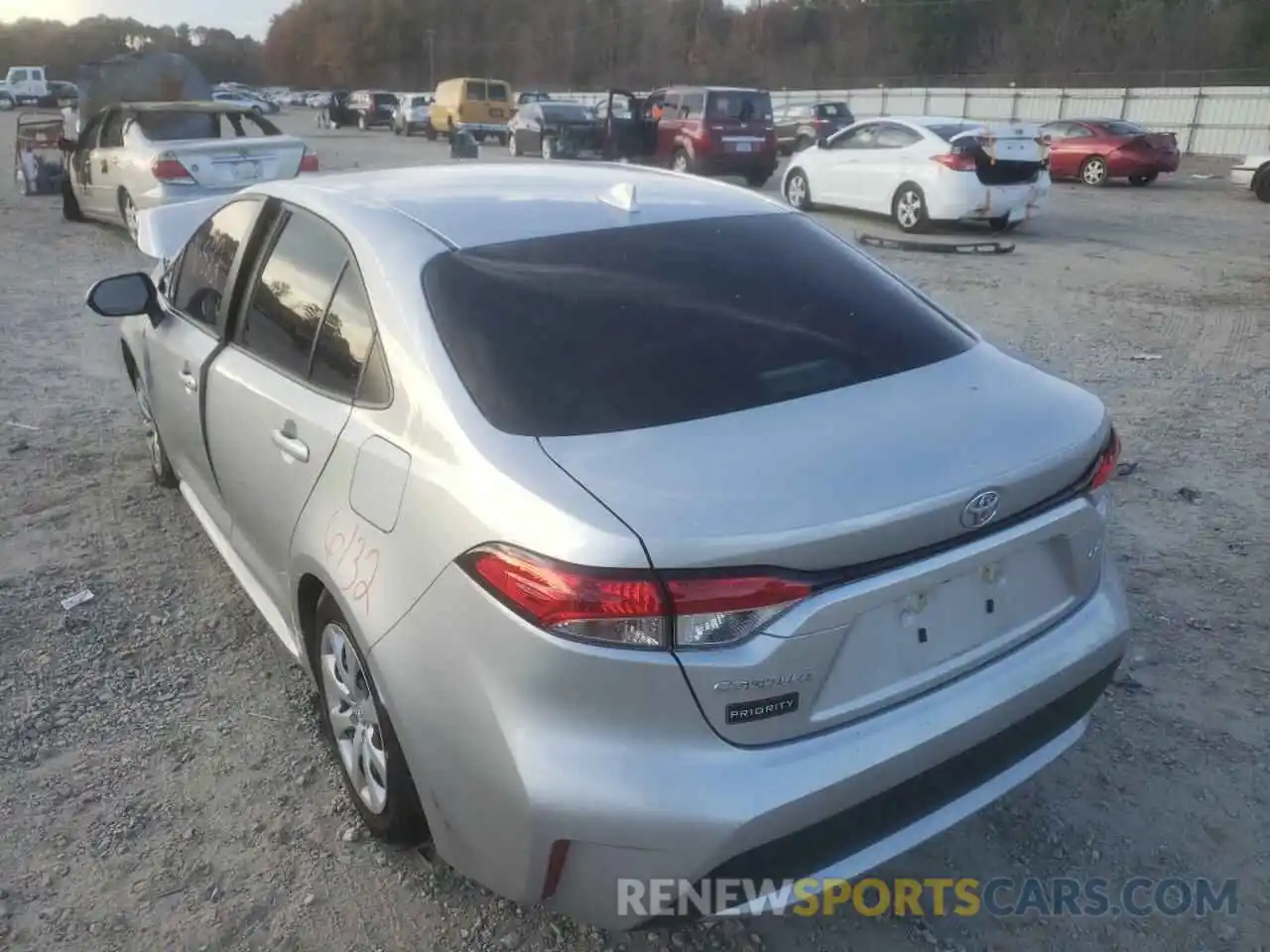 3 Photograph of a damaged car JTDEPMAE0MJ157059 TOYOTA COROLLA 2021