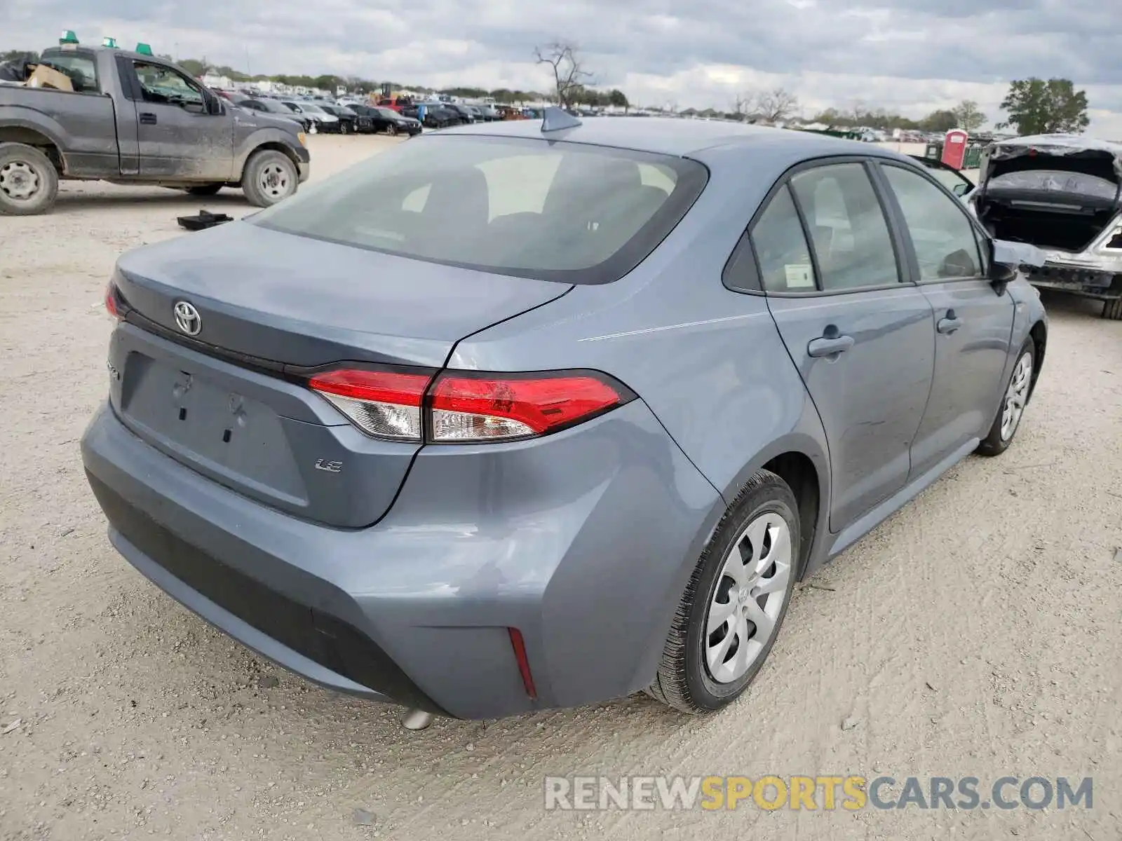 4 Photograph of a damaged car JTDEPMAE0MJ163833 TOYOTA COROLLA 2021