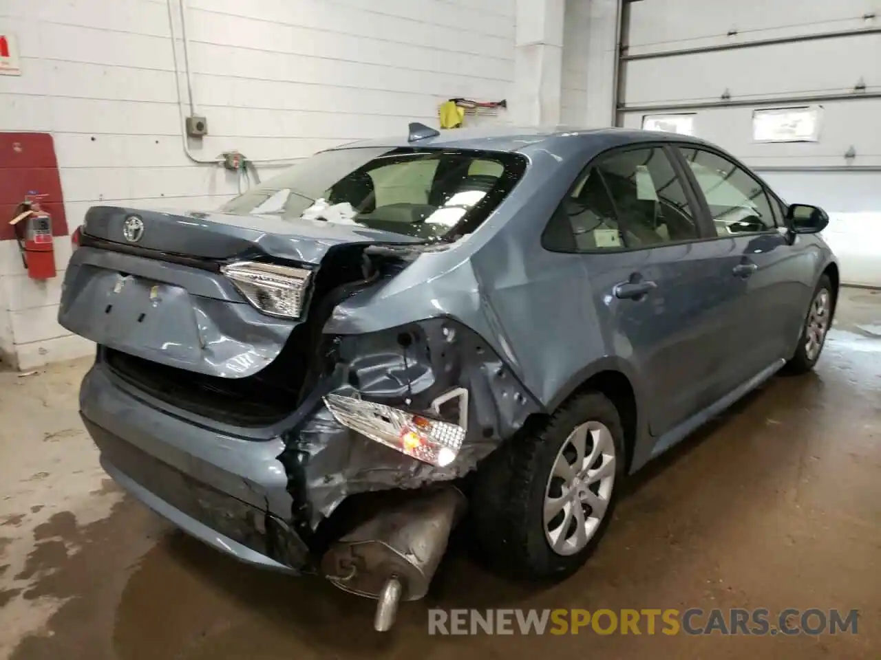 4 Photograph of a damaged car JTDEPMAE0MJ180891 TOYOTA COROLLA 2021