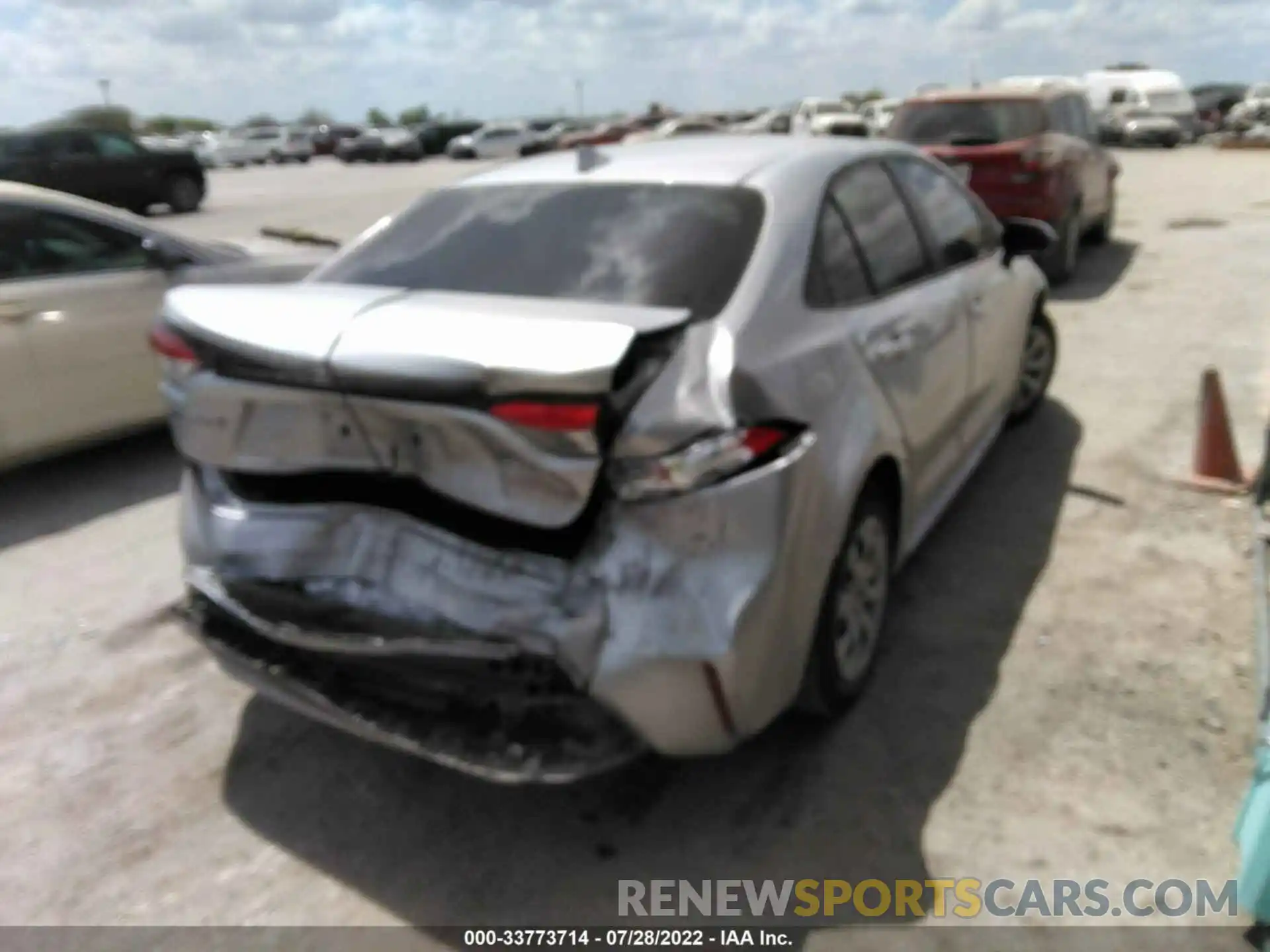 4 Photograph of a damaged car JTDEPMAE1MJ128301 TOYOTA COROLLA 2021