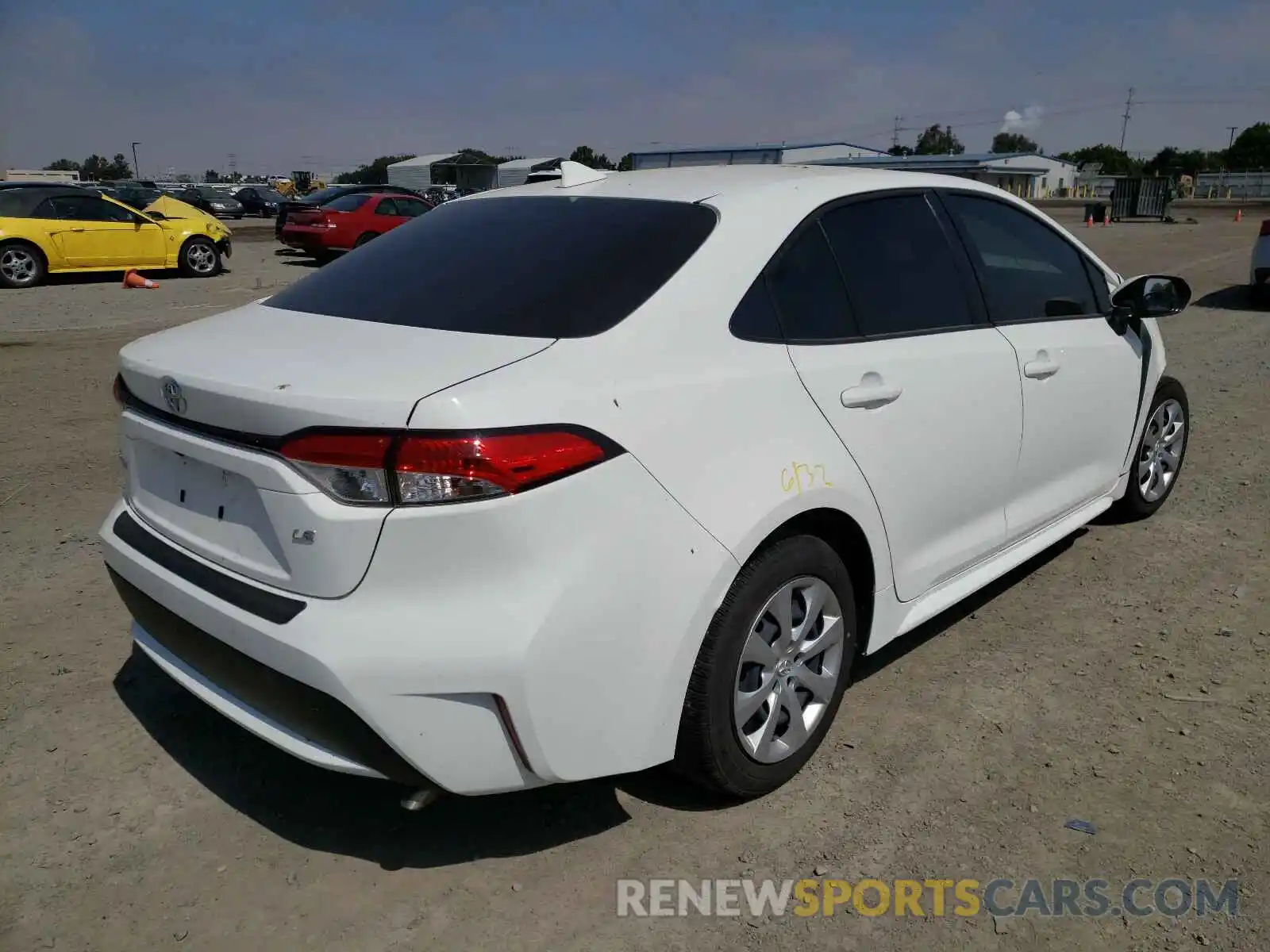 4 Photograph of a damaged car JTDEPMAE1MJ130646 TOYOTA COROLLA 2021