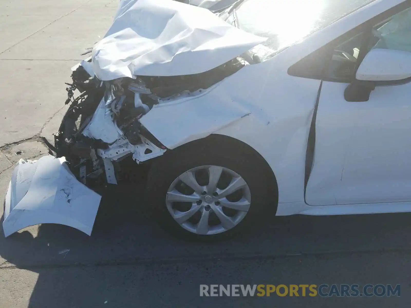 9 Photograph of a damaged car JTDEPMAE1MJ134583 TOYOTA COROLLA 2021