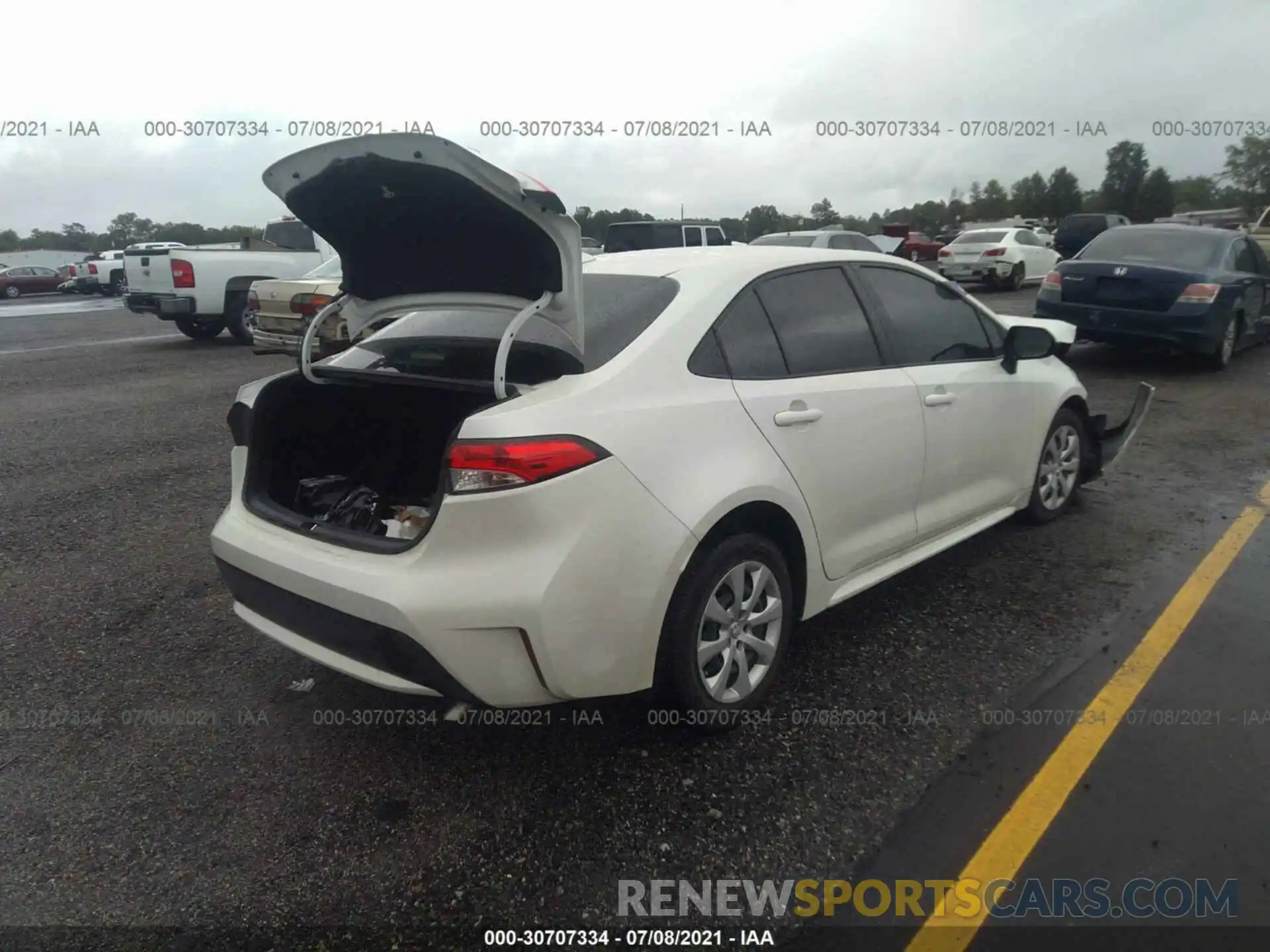 4 Photograph of a damaged car JTDEPMAE1MJ137919 TOYOTA COROLLA 2021