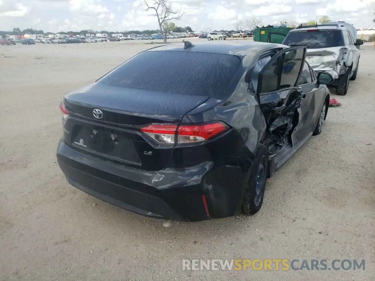 4 Photograph of a damaged car JTDEPMAE1MJ154378 TOYOTA COROLLA 2021