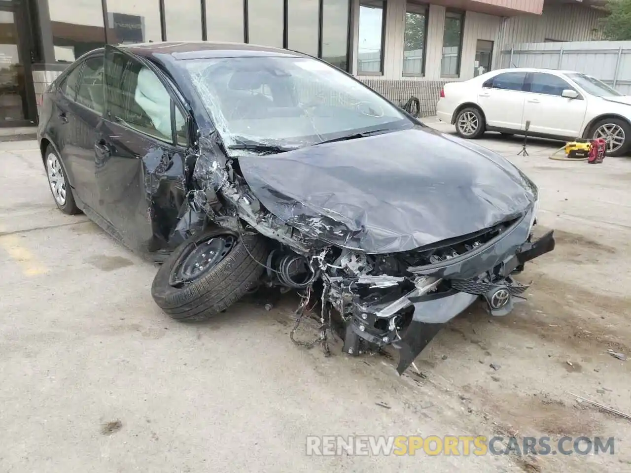 1 Photograph of a damaged car JTDEPMAE1MJ155143 TOYOTA COROLLA 2021