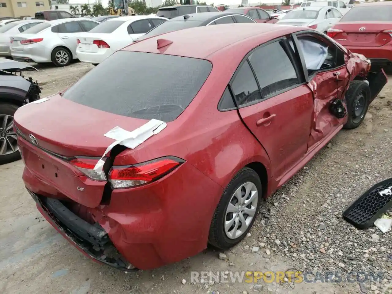 4 Photograph of a damaged car JTDEPMAE1MJ172041 TOYOTA COROLLA 2021