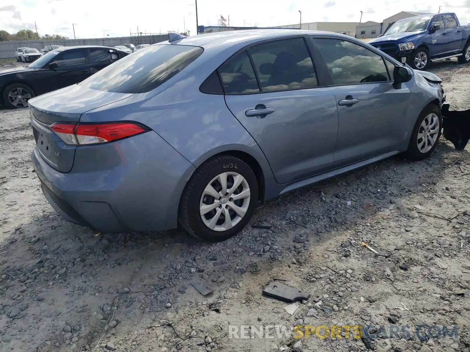 4 Photograph of a damaged car JTDEPMAE1MJ172315 TOYOTA COROLLA 2021