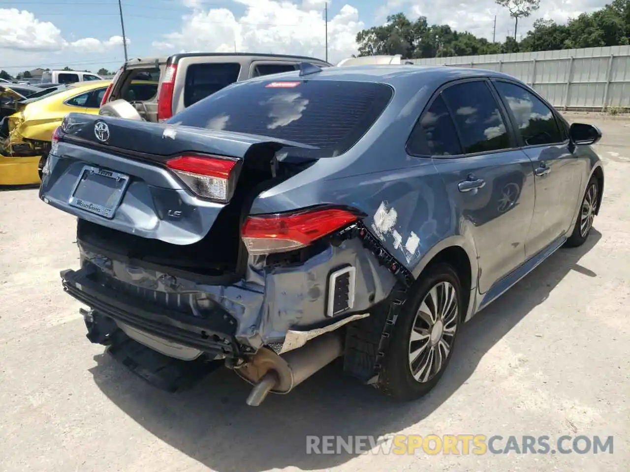 4 Photograph of a damaged car JTDEPMAE1MJ183668 TOYOTA COROLLA 2021