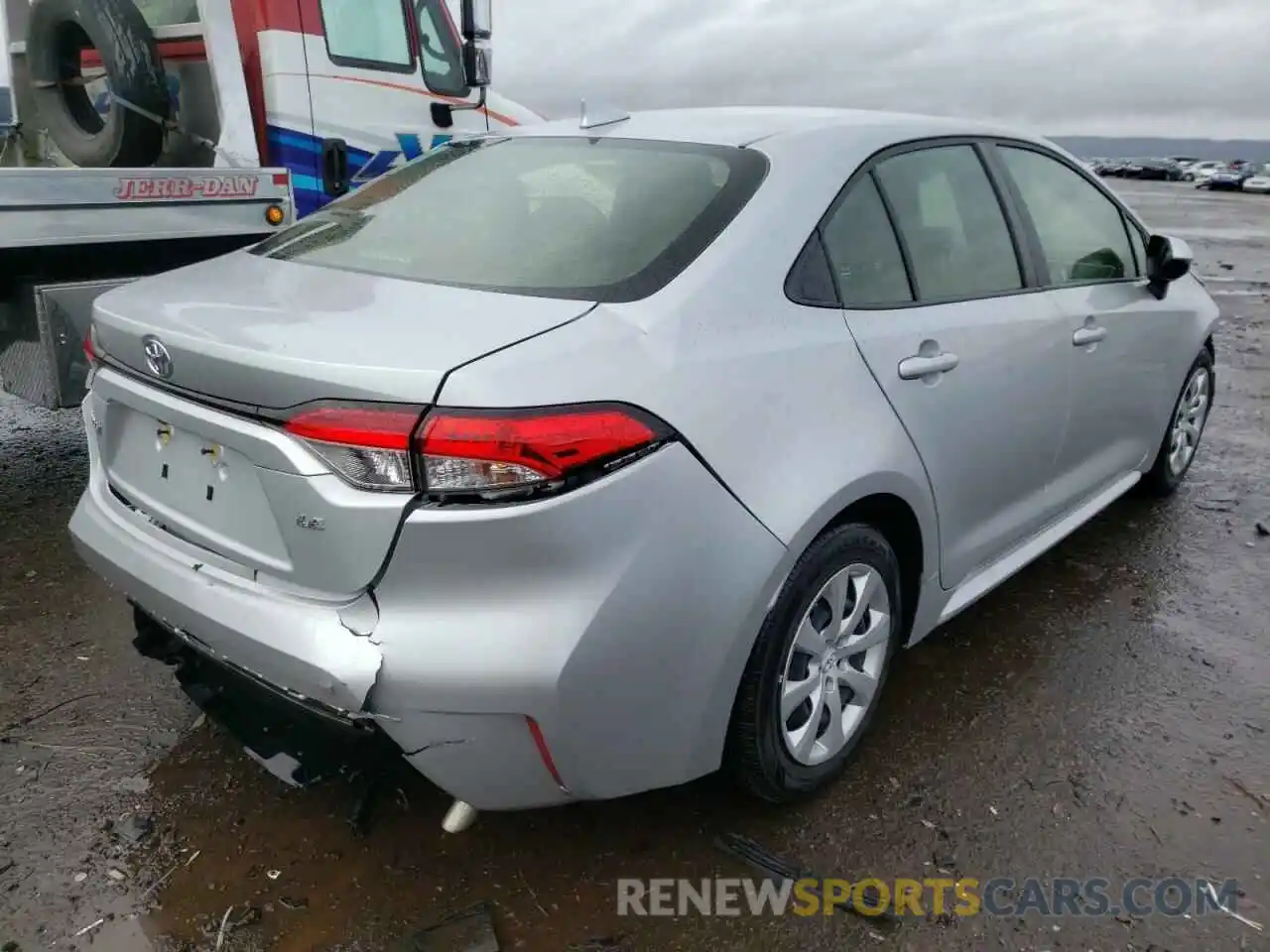 4 Photograph of a damaged car JTDEPMAE1MJ190037 TOYOTA COROLLA 2021