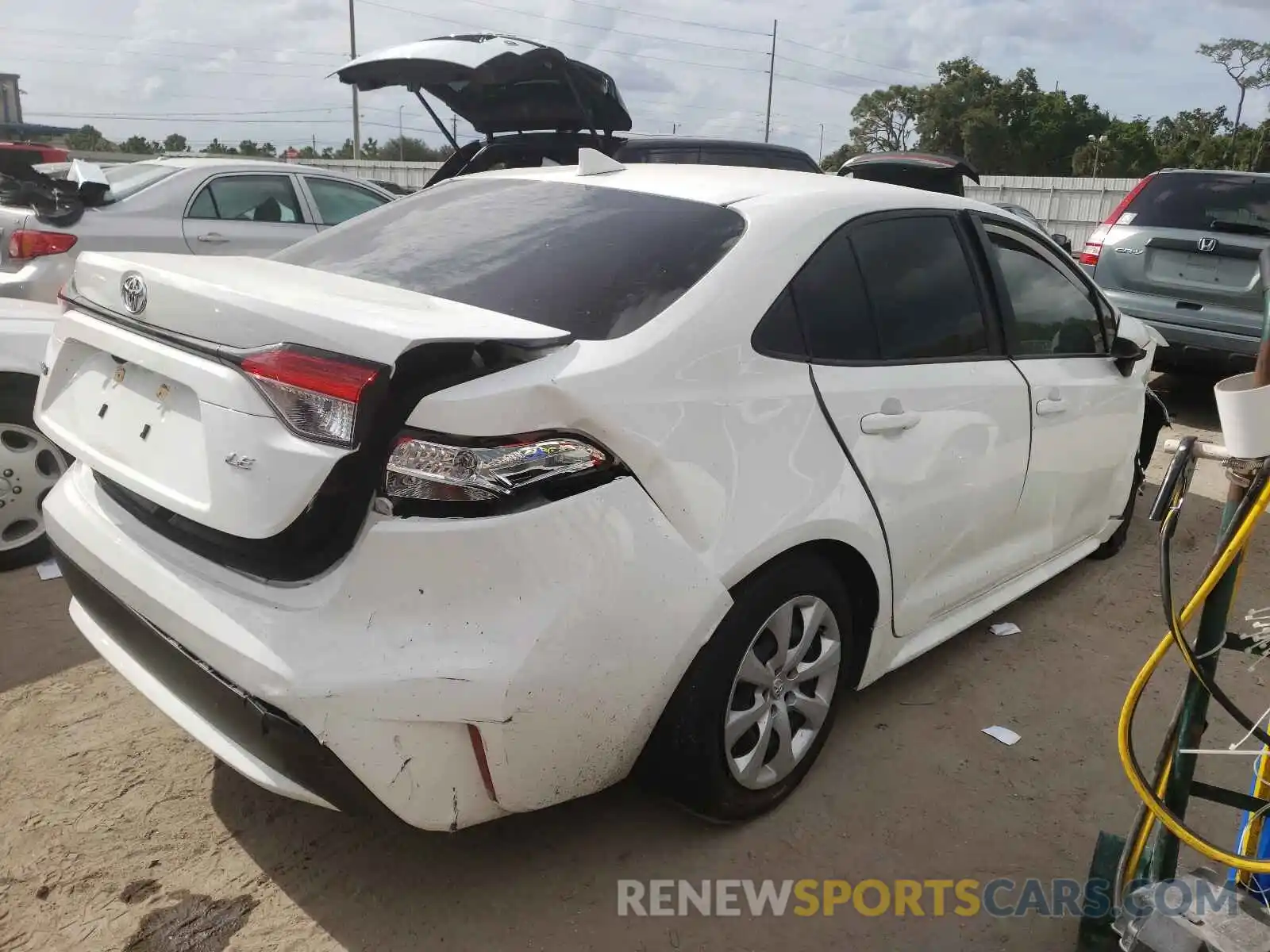 4 Photograph of a damaged car JTDEPMAE2MJ142367 TOYOTA COROLLA 2021