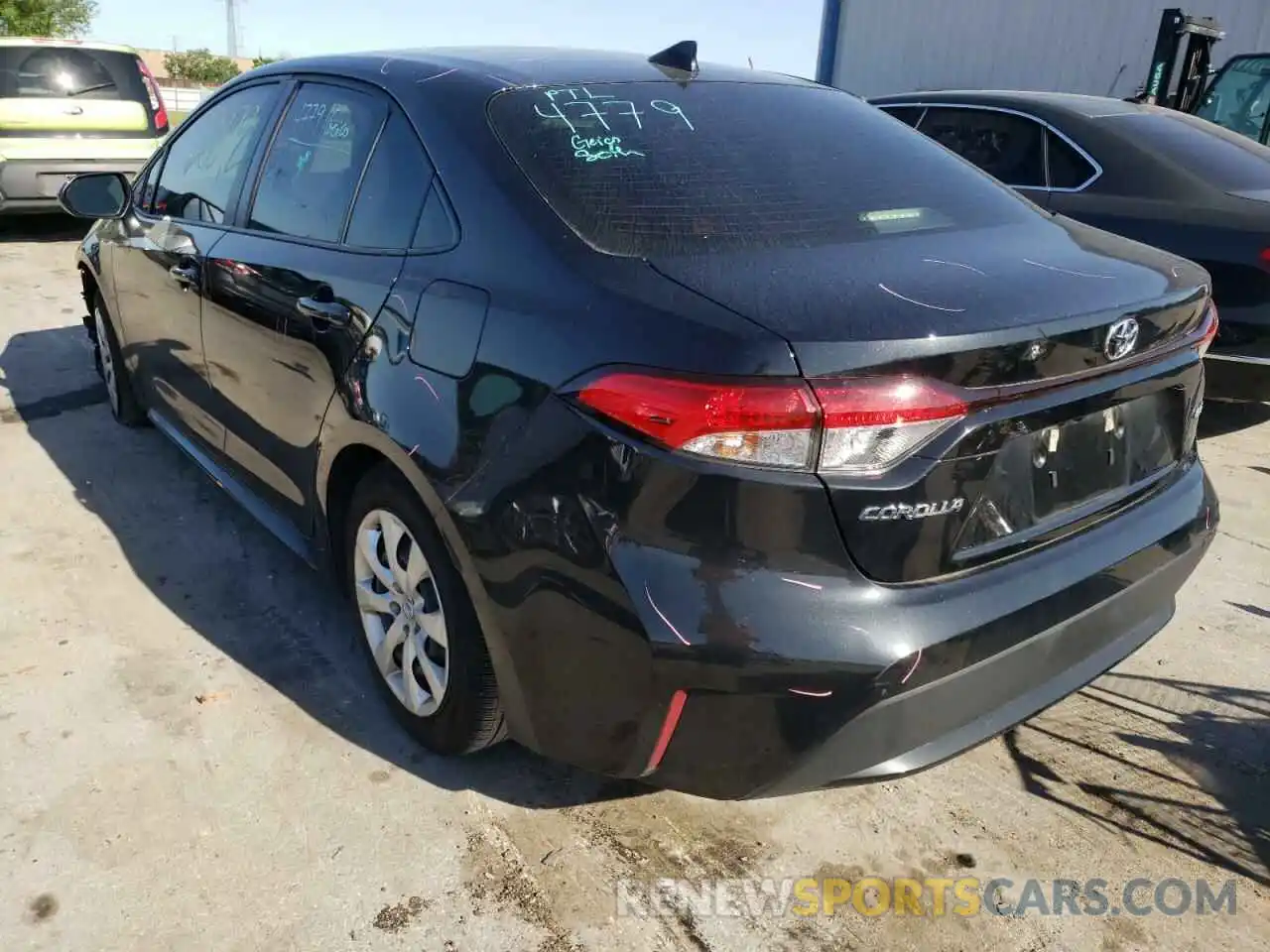 3 Photograph of a damaged car JTDEPMAE2MJ153367 TOYOTA COROLLA 2021