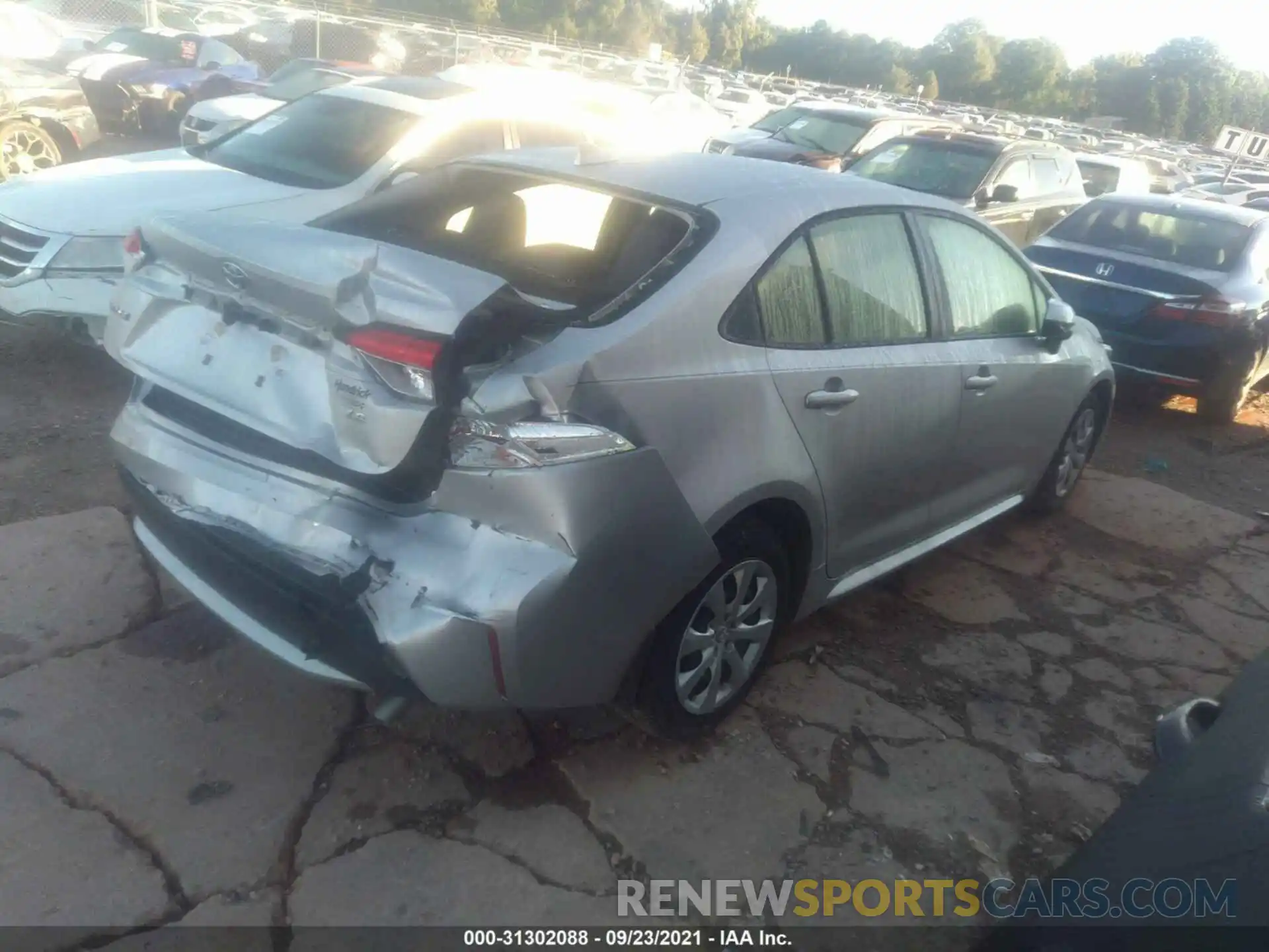 4 Photograph of a damaged car JTDEPMAE2MJ153885 TOYOTA COROLLA 2021