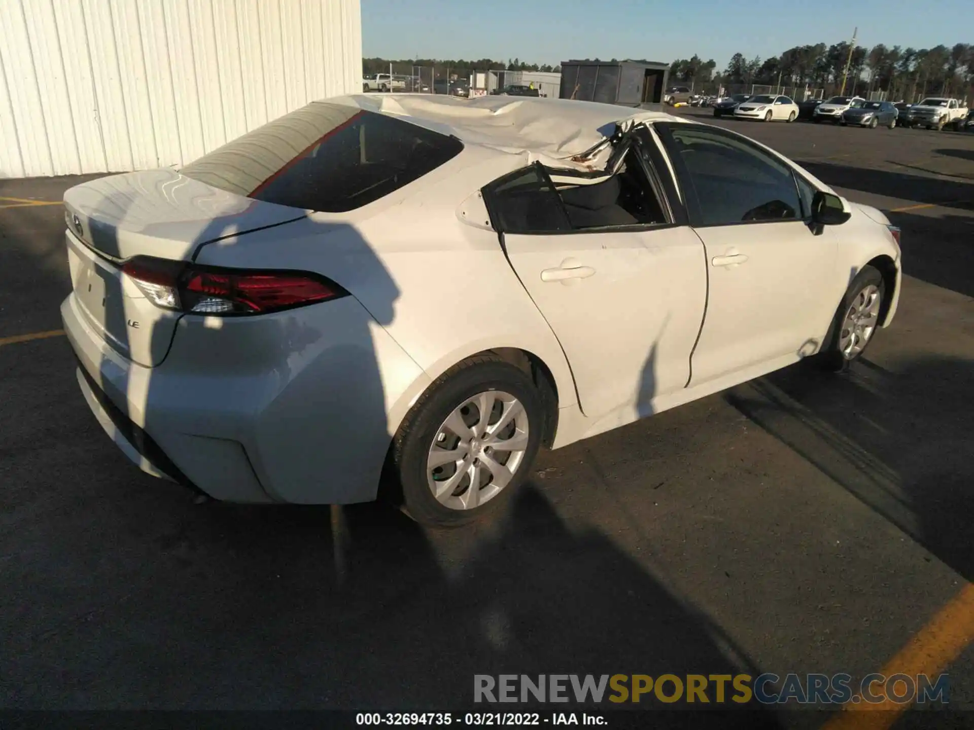 4 Photograph of a damaged car JTDEPMAE2MJ155880 TOYOTA COROLLA 2021