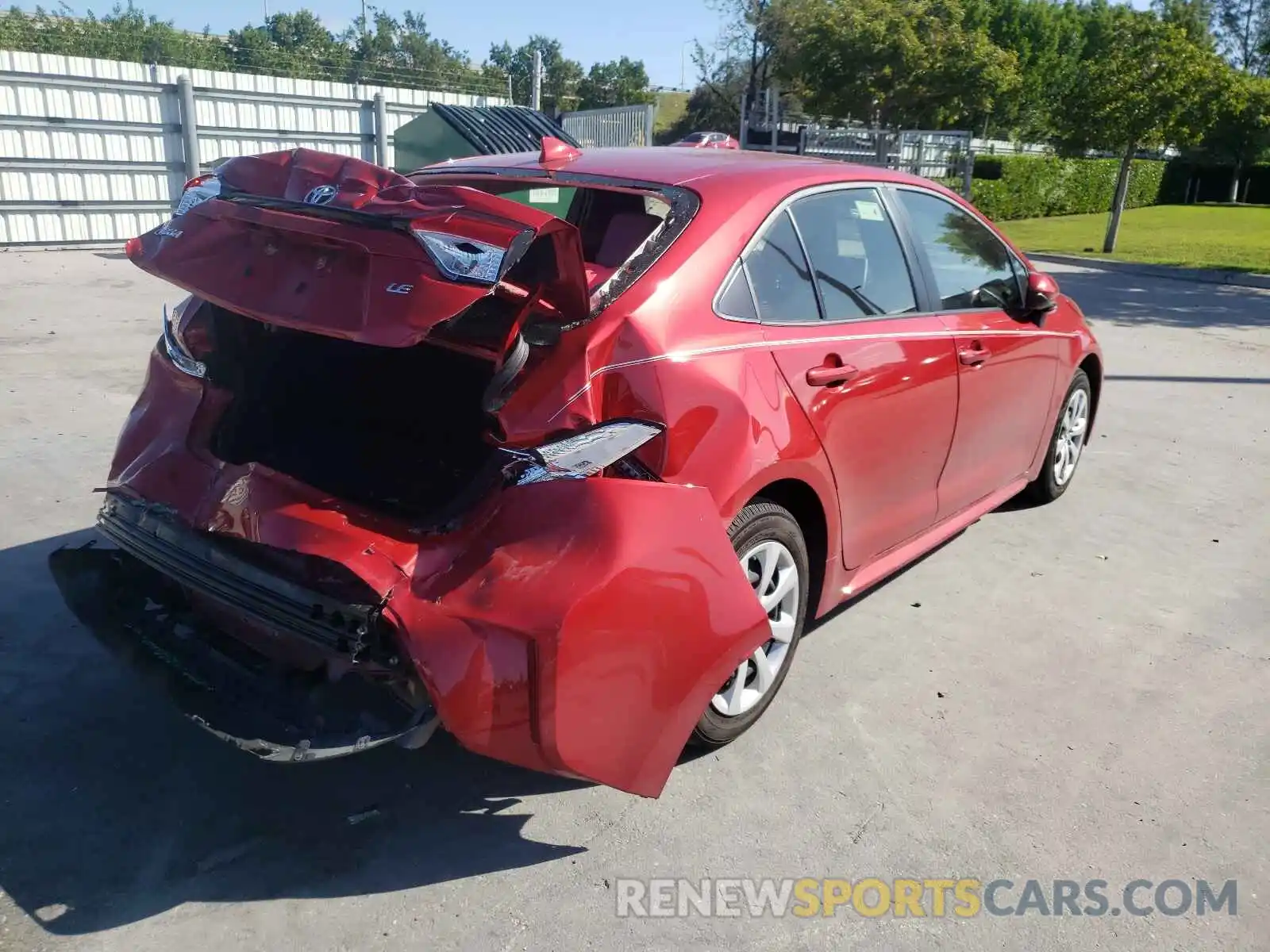 4 Photograph of a damaged car JTDEPMAE2MJ158939 TOYOTA COROLLA 2021