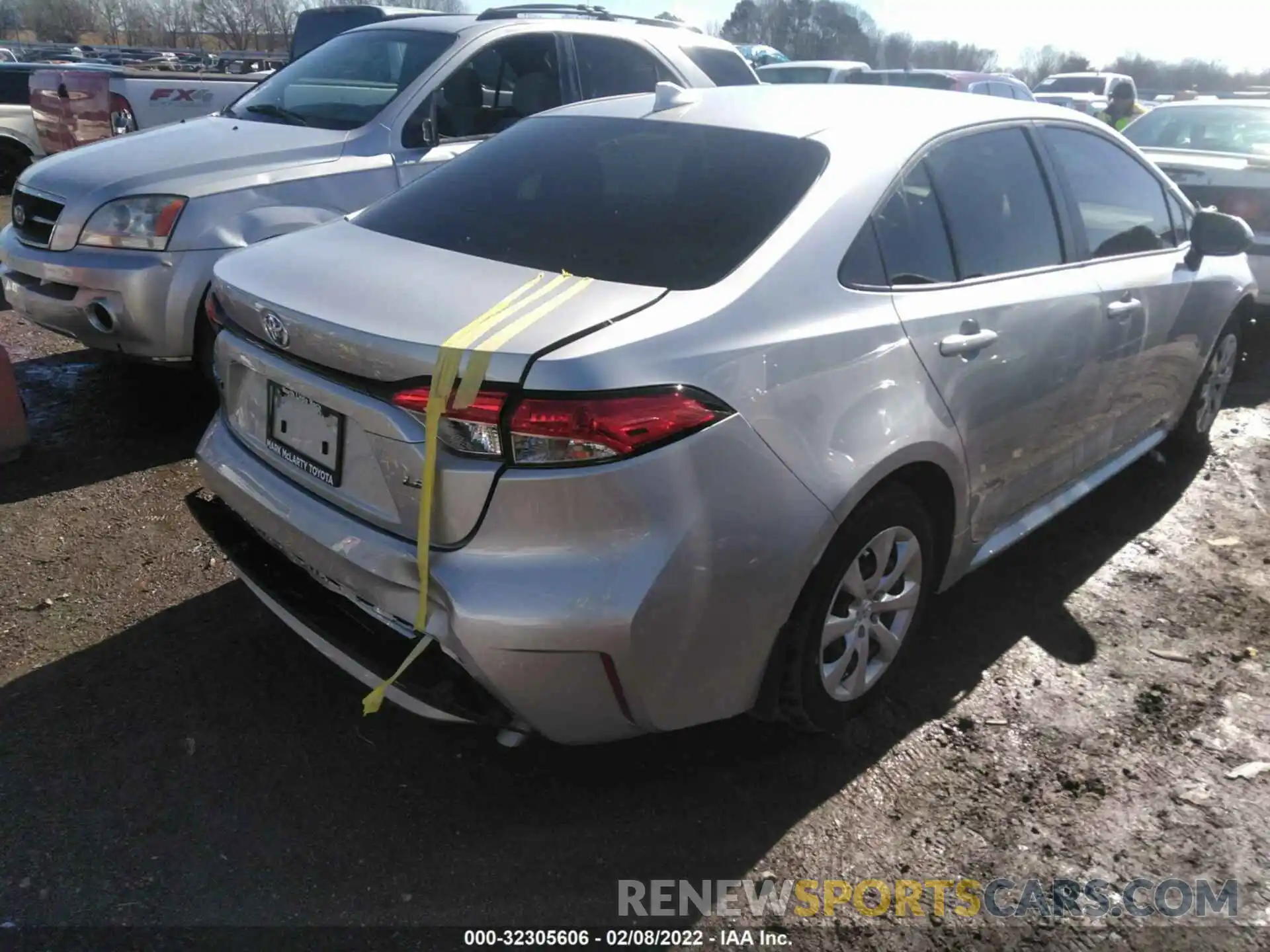 4 Photograph of a damaged car JTDEPMAE2MJ163302 TOYOTA COROLLA 2021