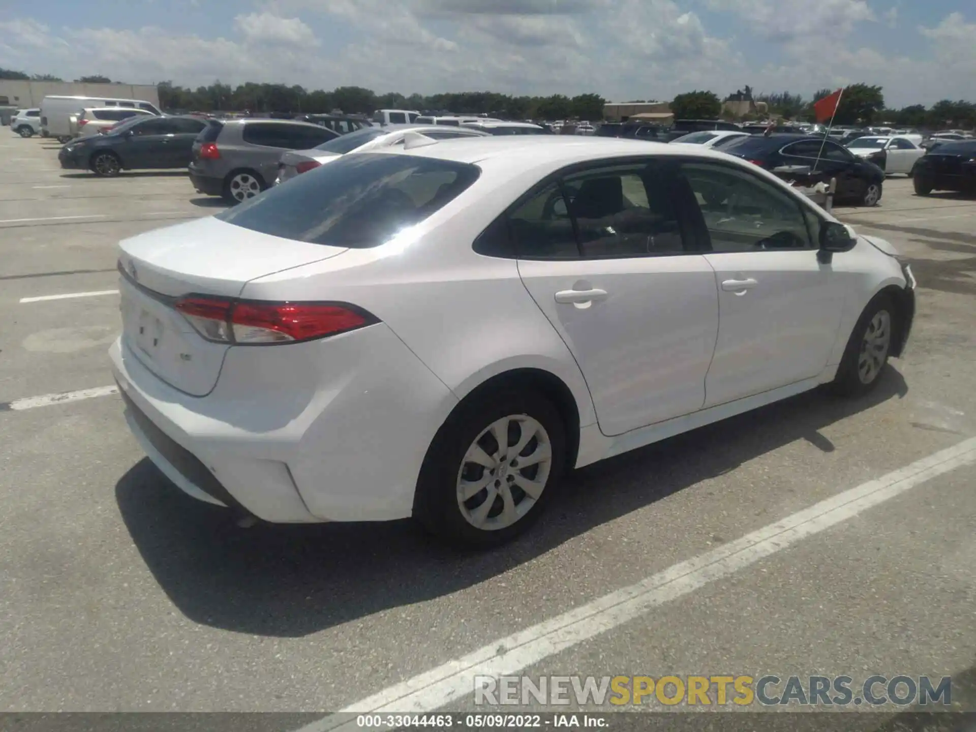 4 Photograph of a damaged car JTDEPMAE2MJ186353 TOYOTA COROLLA 2021