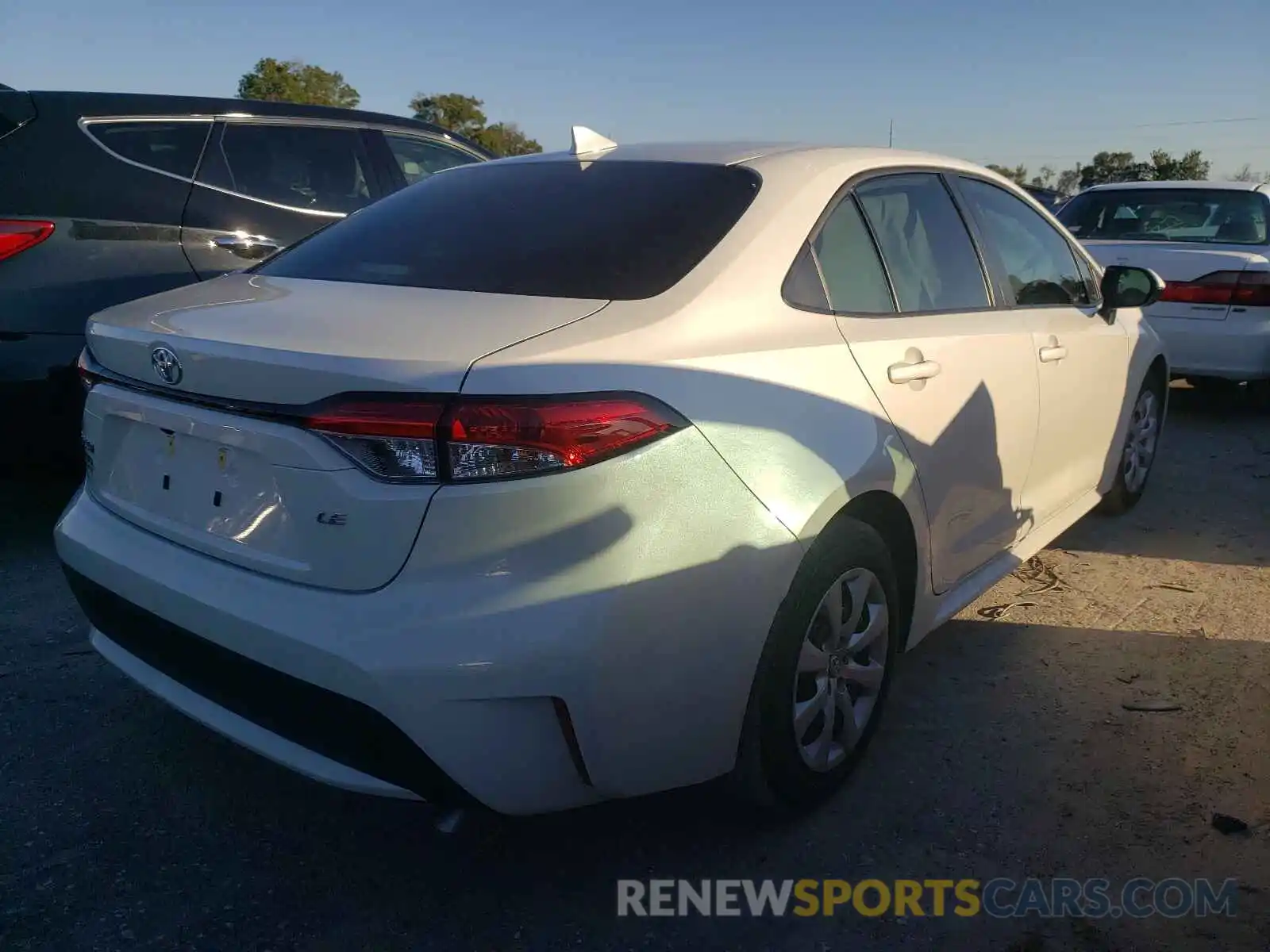 4 Photograph of a damaged car JTDEPMAE2MJ188118 TOYOTA COROLLA 2021