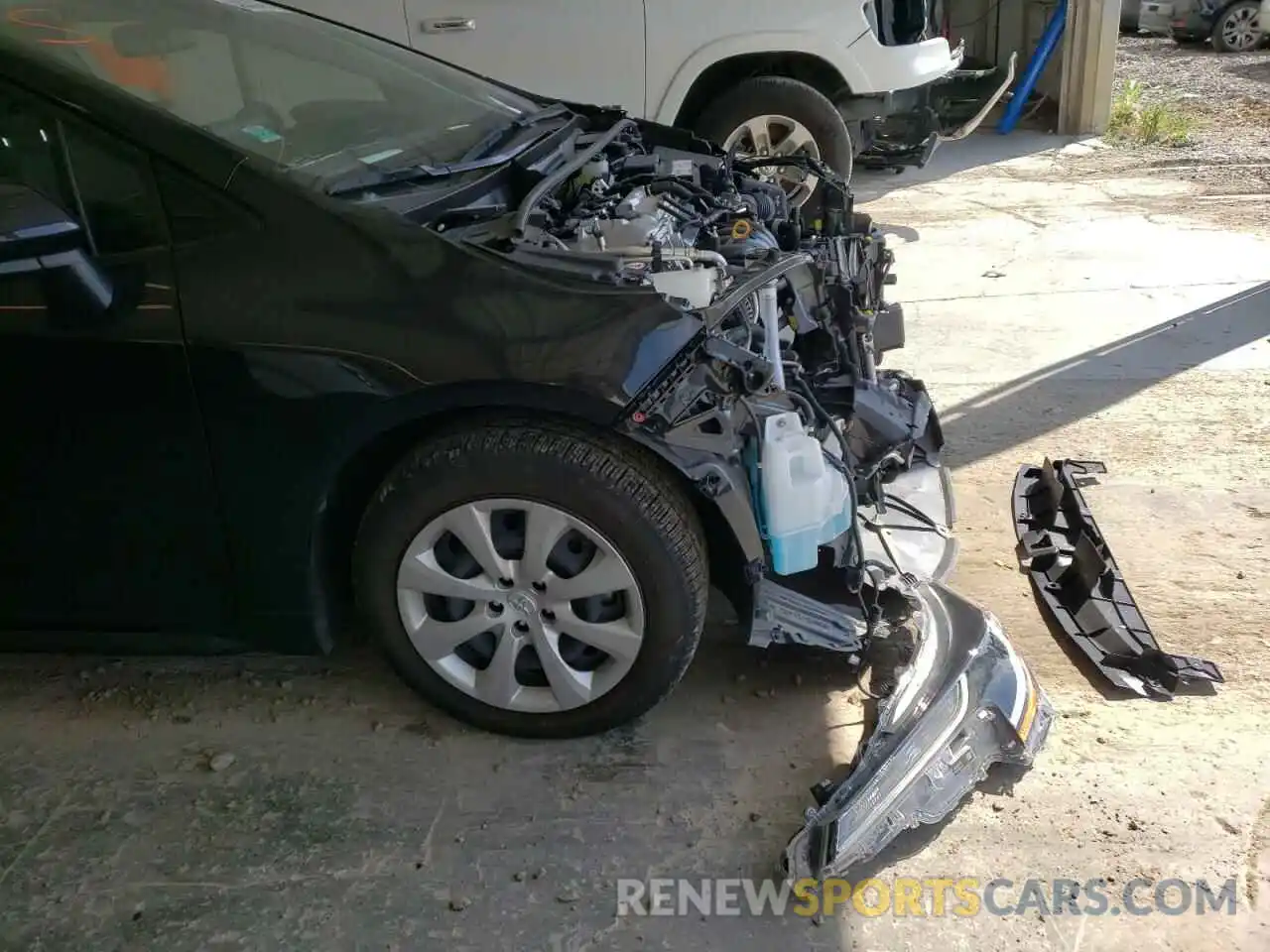 9 Photograph of a damaged car JTDEPMAE3MJ119423 TOYOTA COROLLA 2021