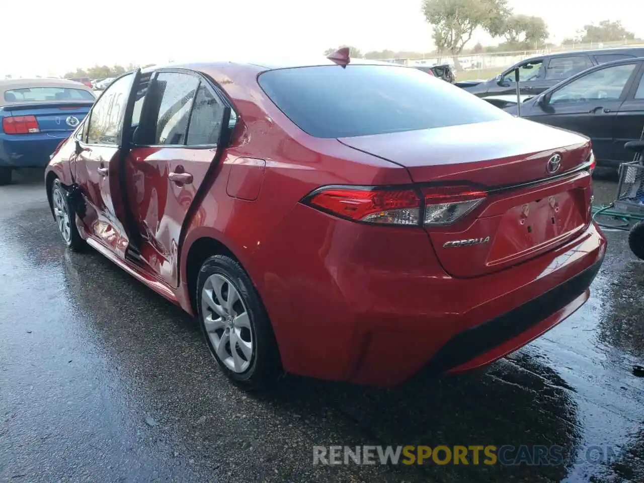 3 Photograph of a damaged car JTDEPMAE3MJ132317 TOYOTA COROLLA 2021