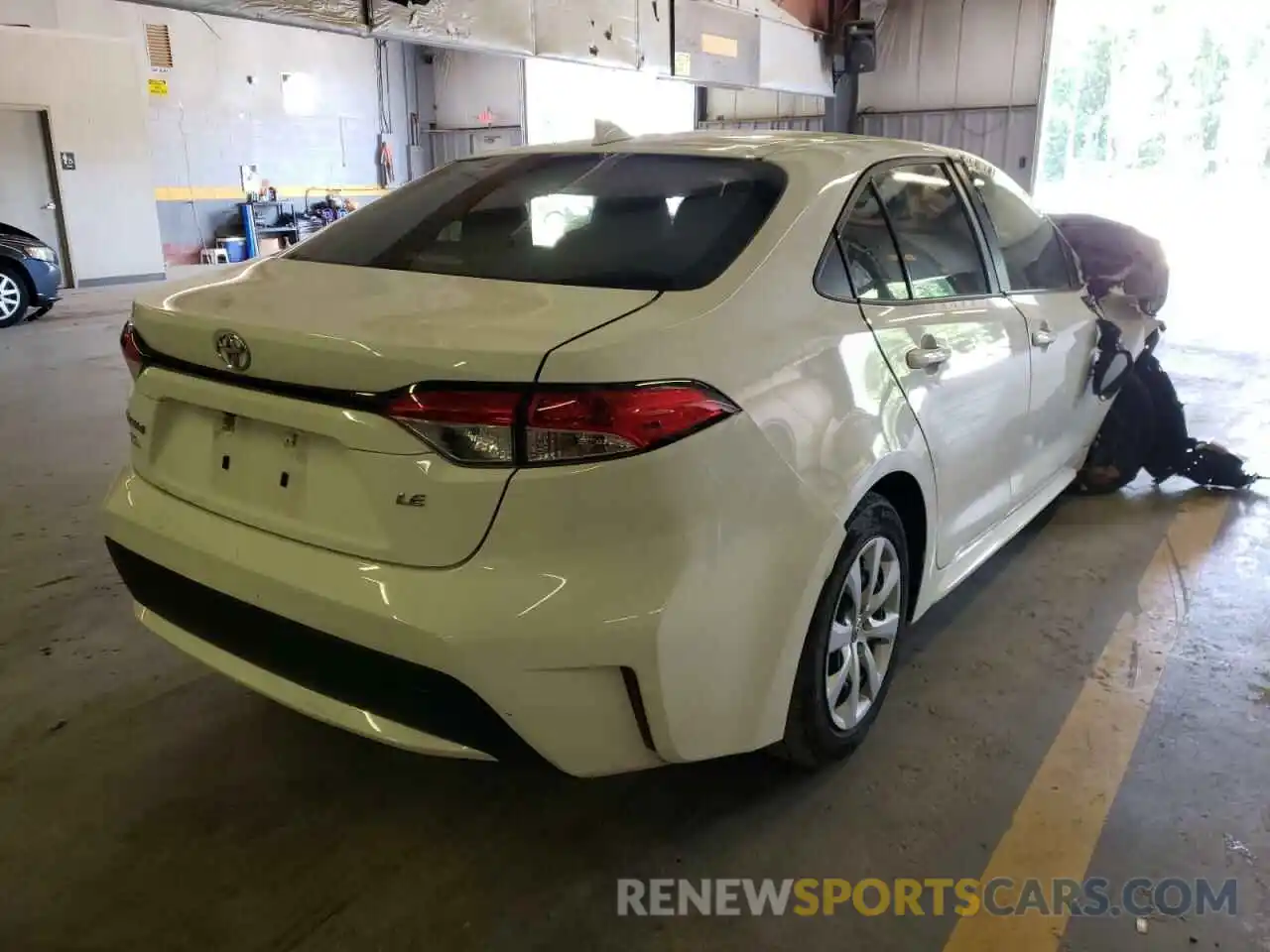 4 Photograph of a damaged car JTDEPMAE3MJ132639 TOYOTA COROLLA 2021