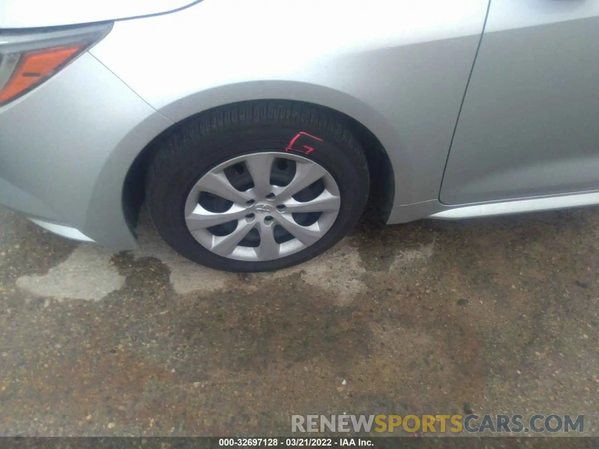 12 Photograph of a damaged car JTDEPMAE3MJ142572 TOYOTA COROLLA 2021