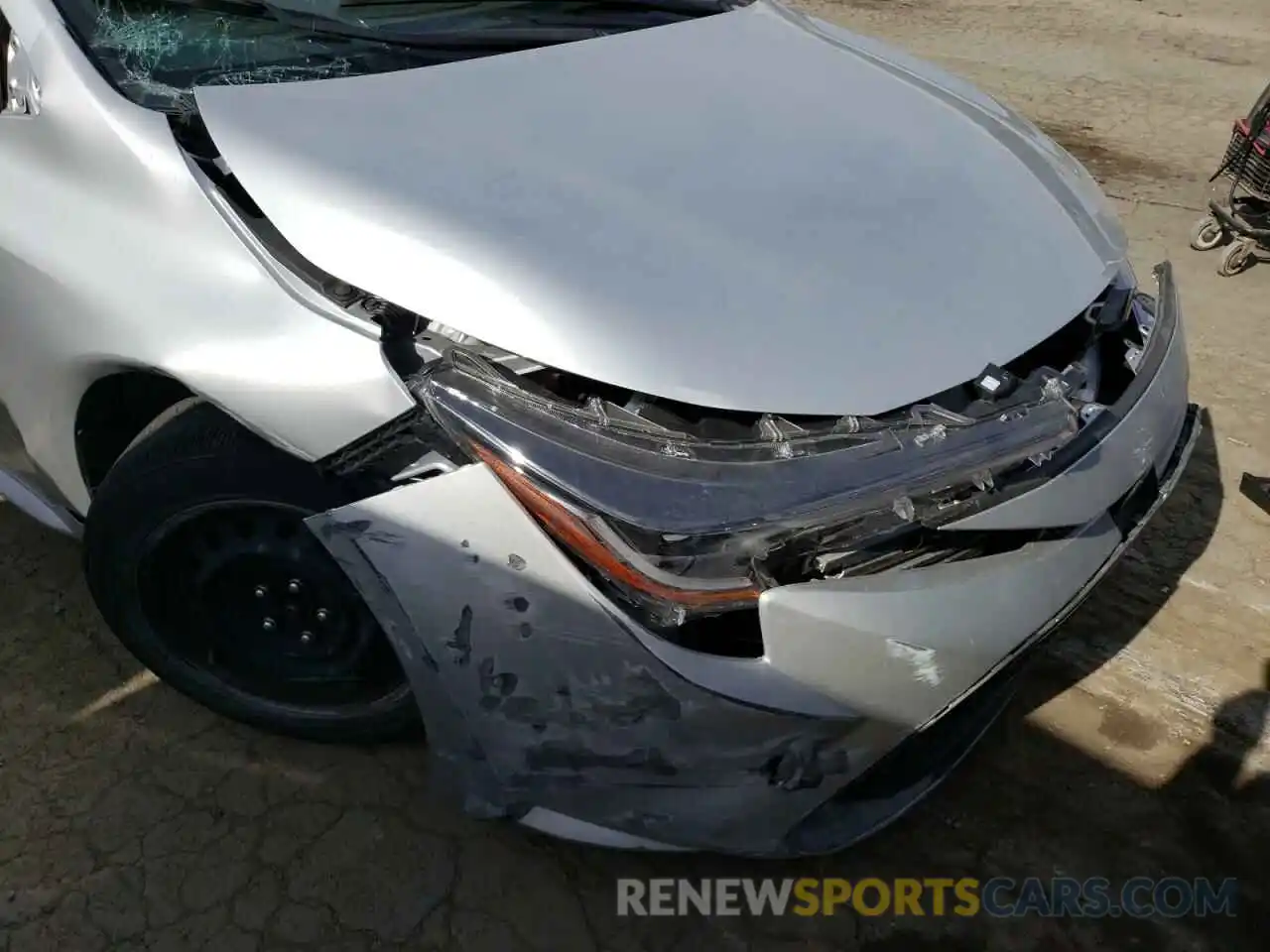 9 Photograph of a damaged car JTDEPMAE3MJ154348 TOYOTA COROLLA 2021