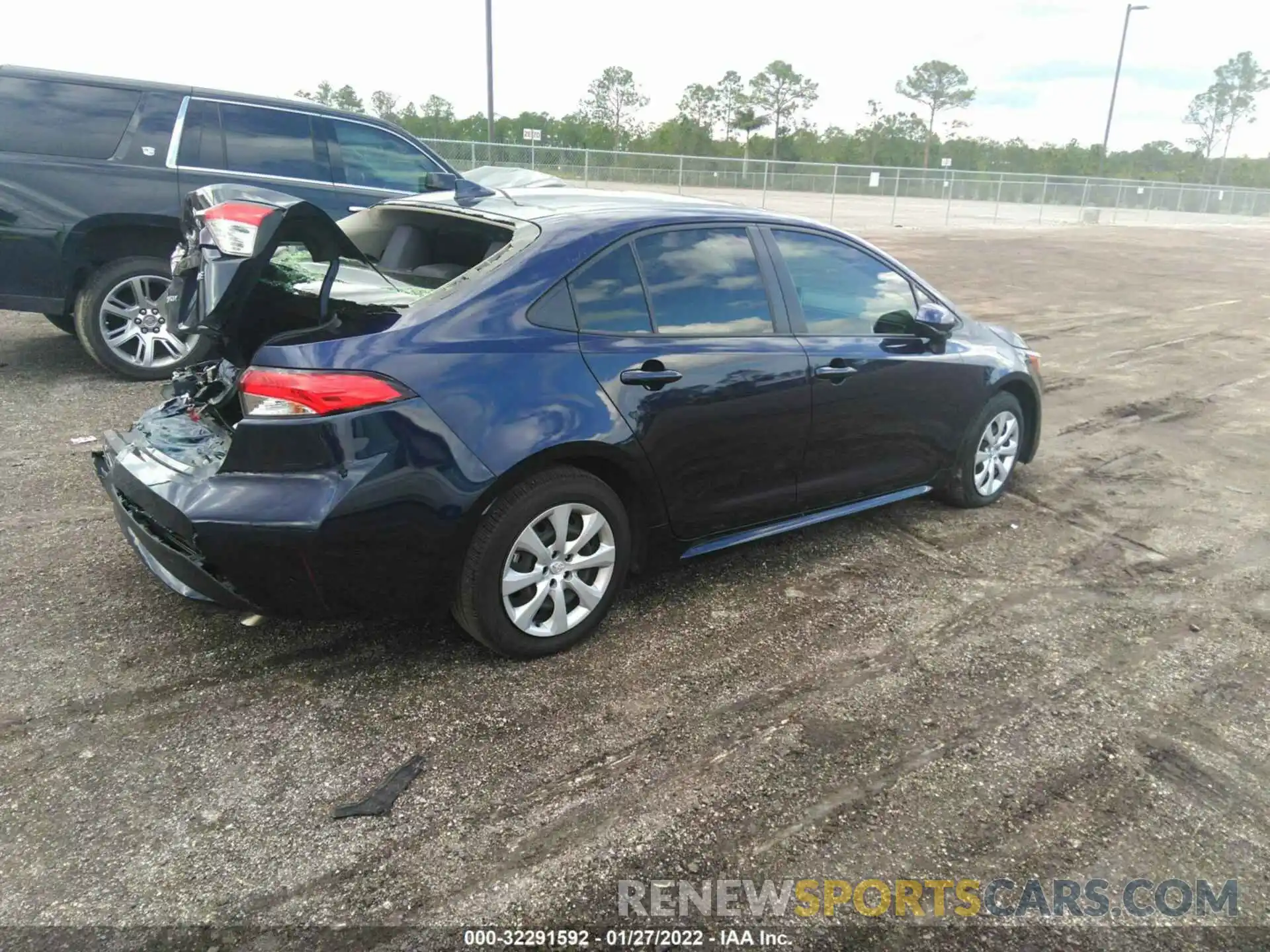 4 Photograph of a damaged car JTDEPMAE3MJ157038 TOYOTA COROLLA 2021