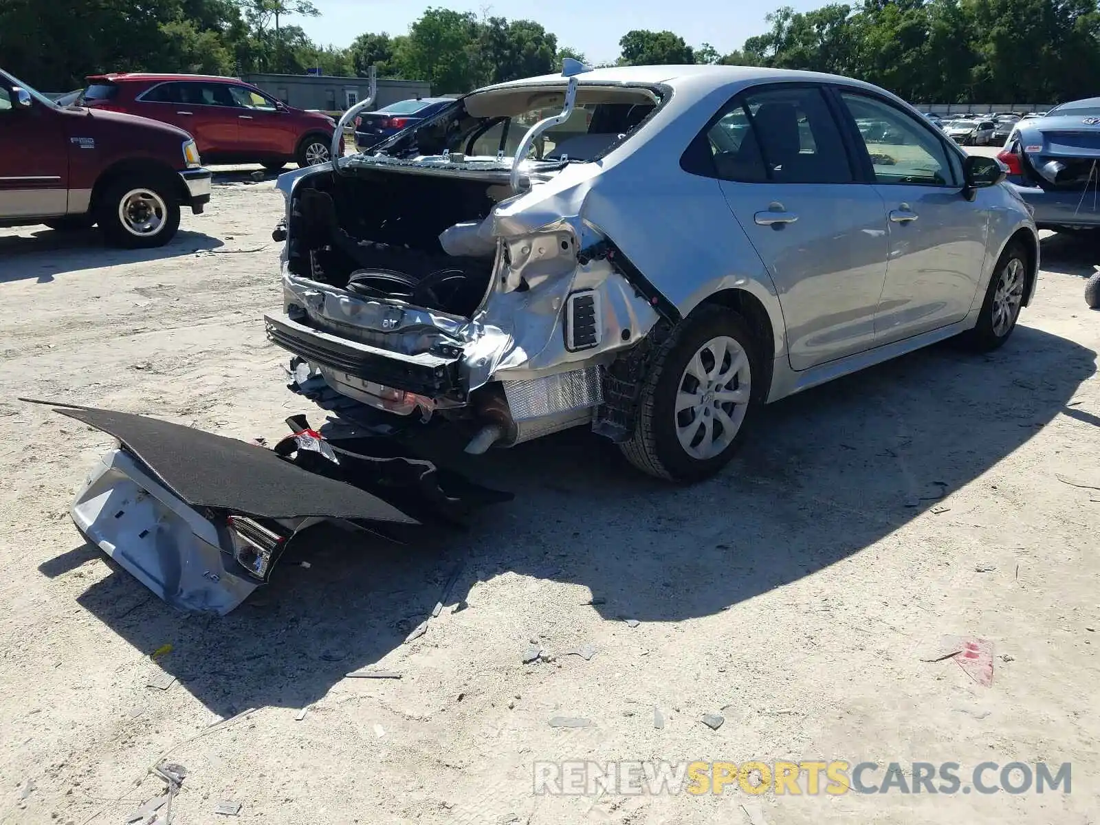 4 Photograph of a damaged car JTDEPMAE3MJ159436 TOYOTA COROLLA 2021