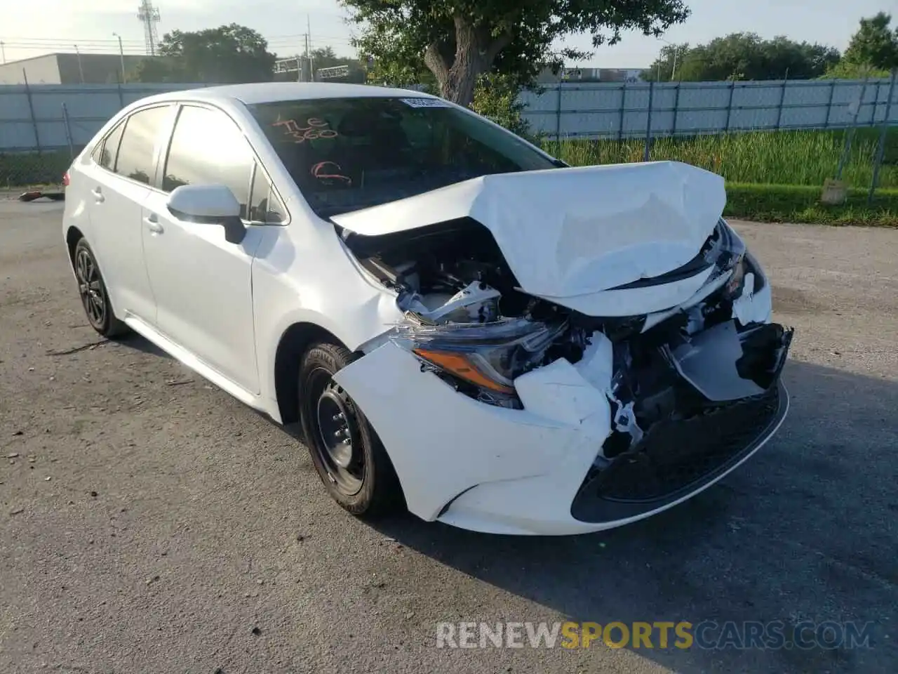 1 Photograph of a damaged car JTDEPMAE3MJ166631 TOYOTA COROLLA 2021