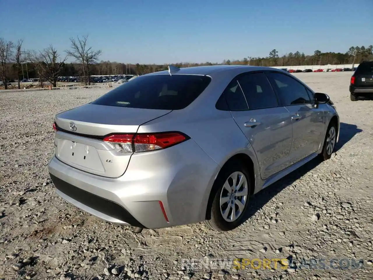 4 Photograph of a damaged car JTDEPMAE3MJ176124 TOYOTA COROLLA 2021