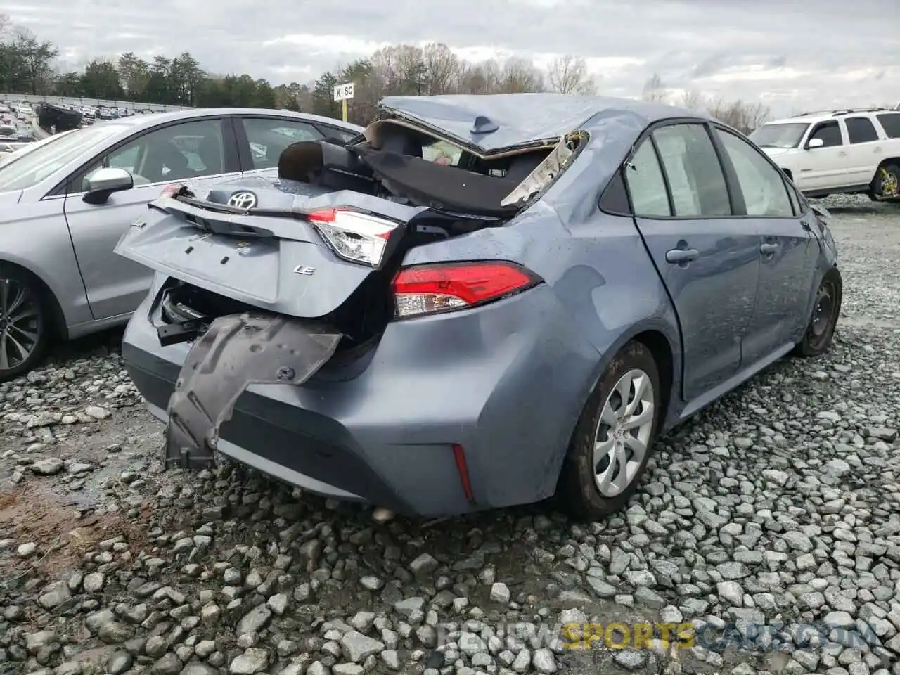 4 Photograph of a damaged car JTDEPMAE4MJ117468 TOYOTA COROLLA 2021