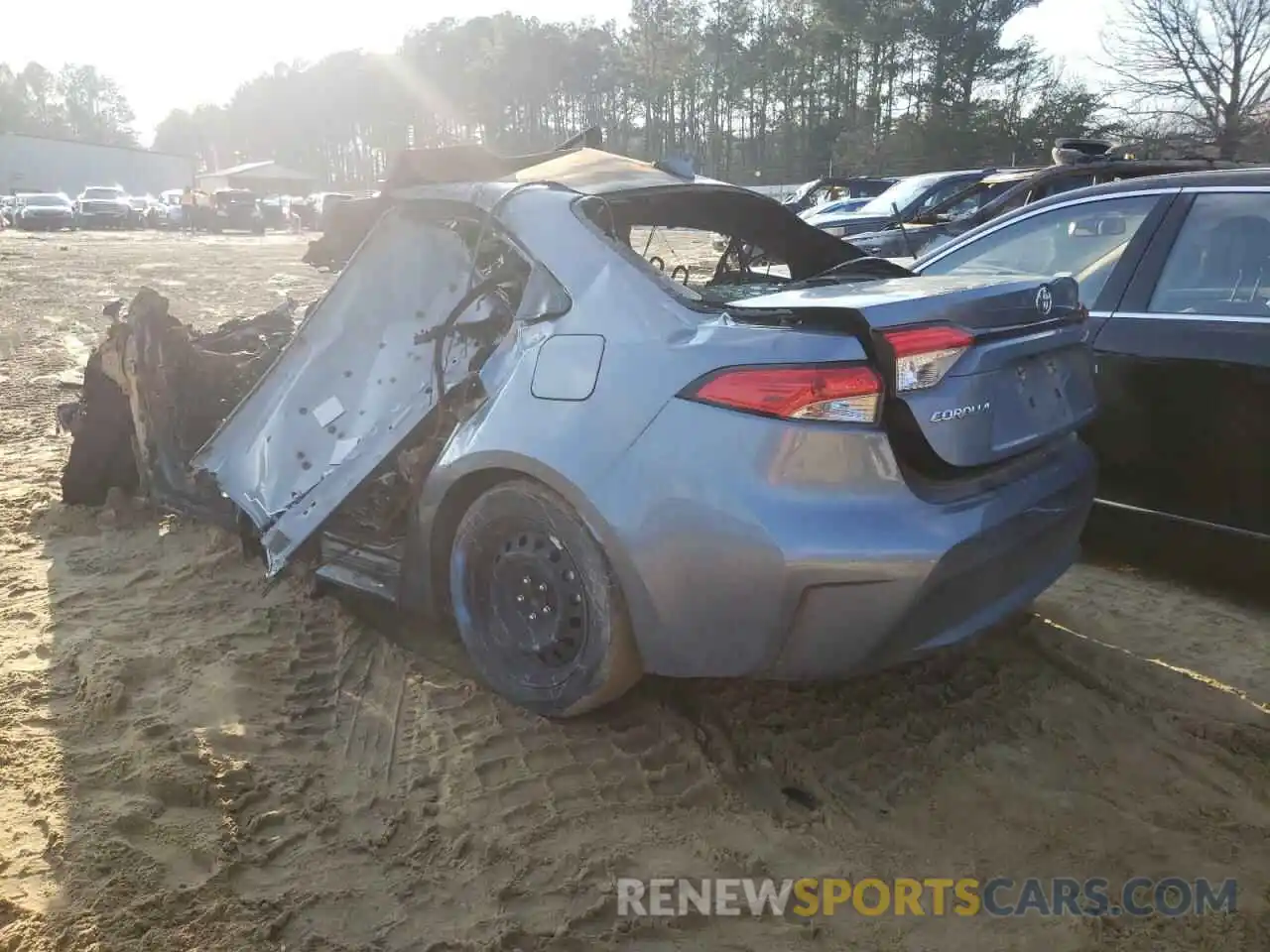 3 Photograph of a damaged car JTDEPMAE4MJ117504 TOYOTA COROLLA 2021