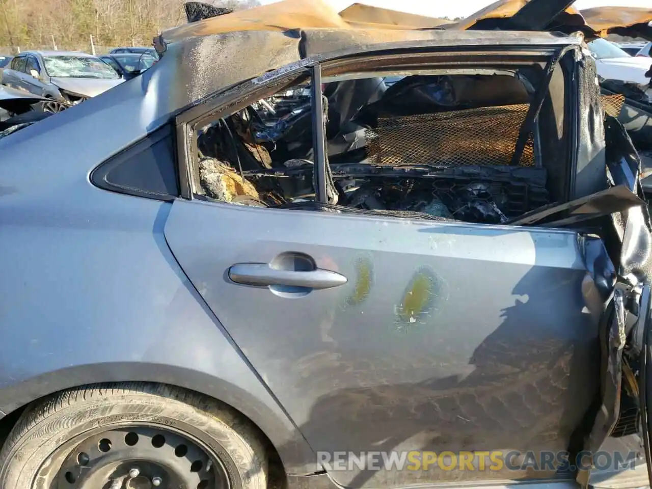 6 Photograph of a damaged car JTDEPMAE4MJ117504 TOYOTA COROLLA 2021