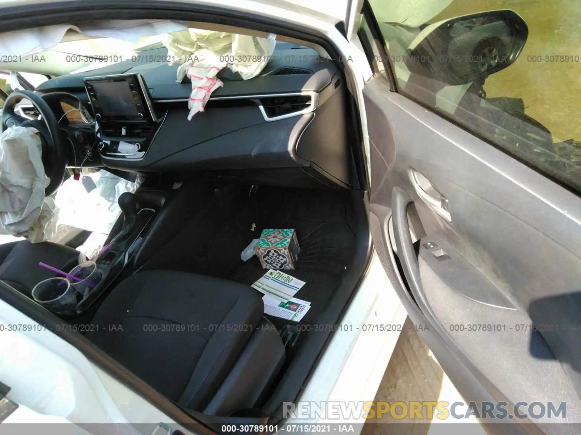 5 Photograph of a damaged car JTDEPMAE4MJ124596 TOYOTA COROLLA 2021