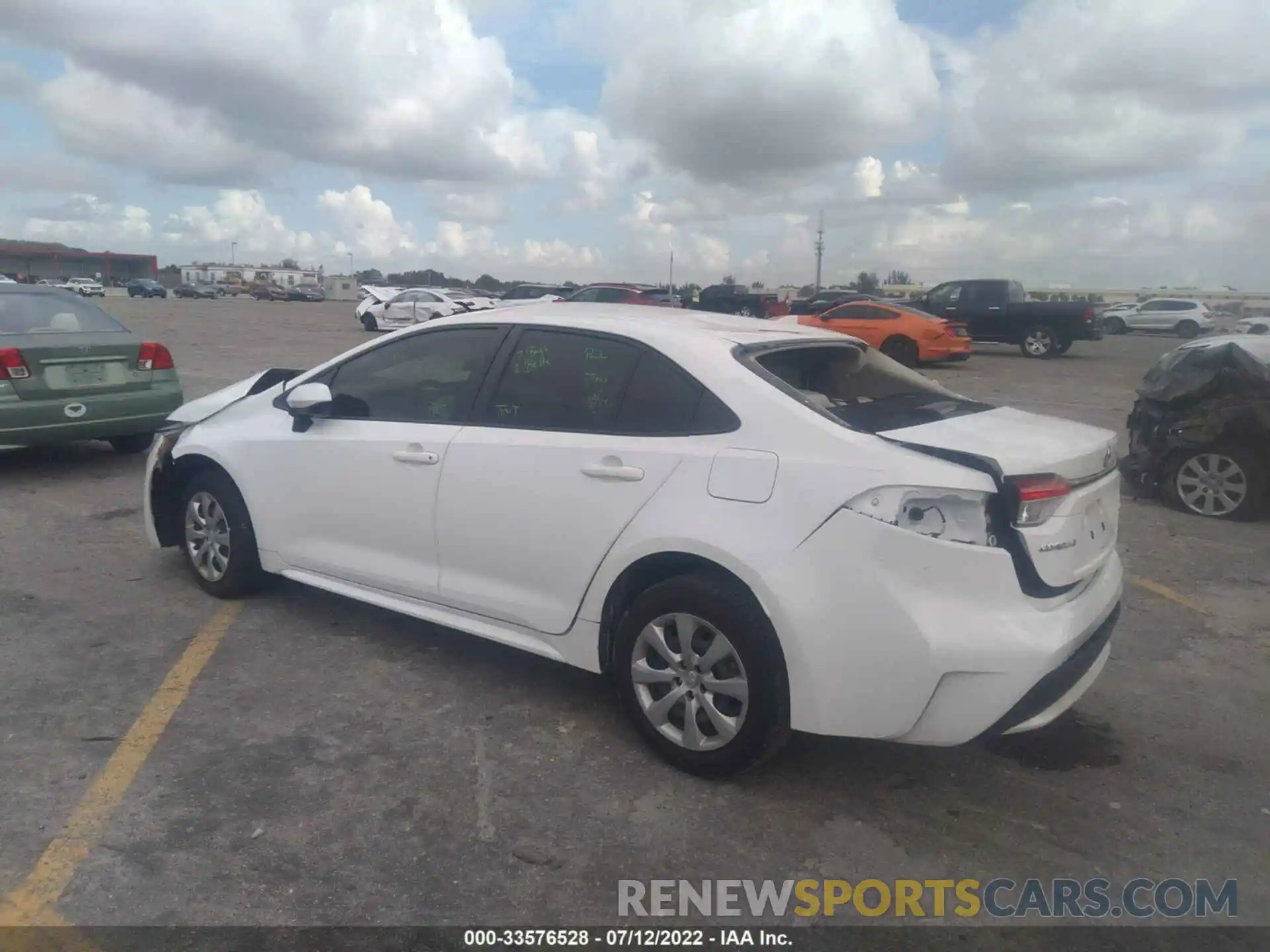 3 Photograph of a damaged car JTDEPMAE4MJ131693 TOYOTA COROLLA 2021