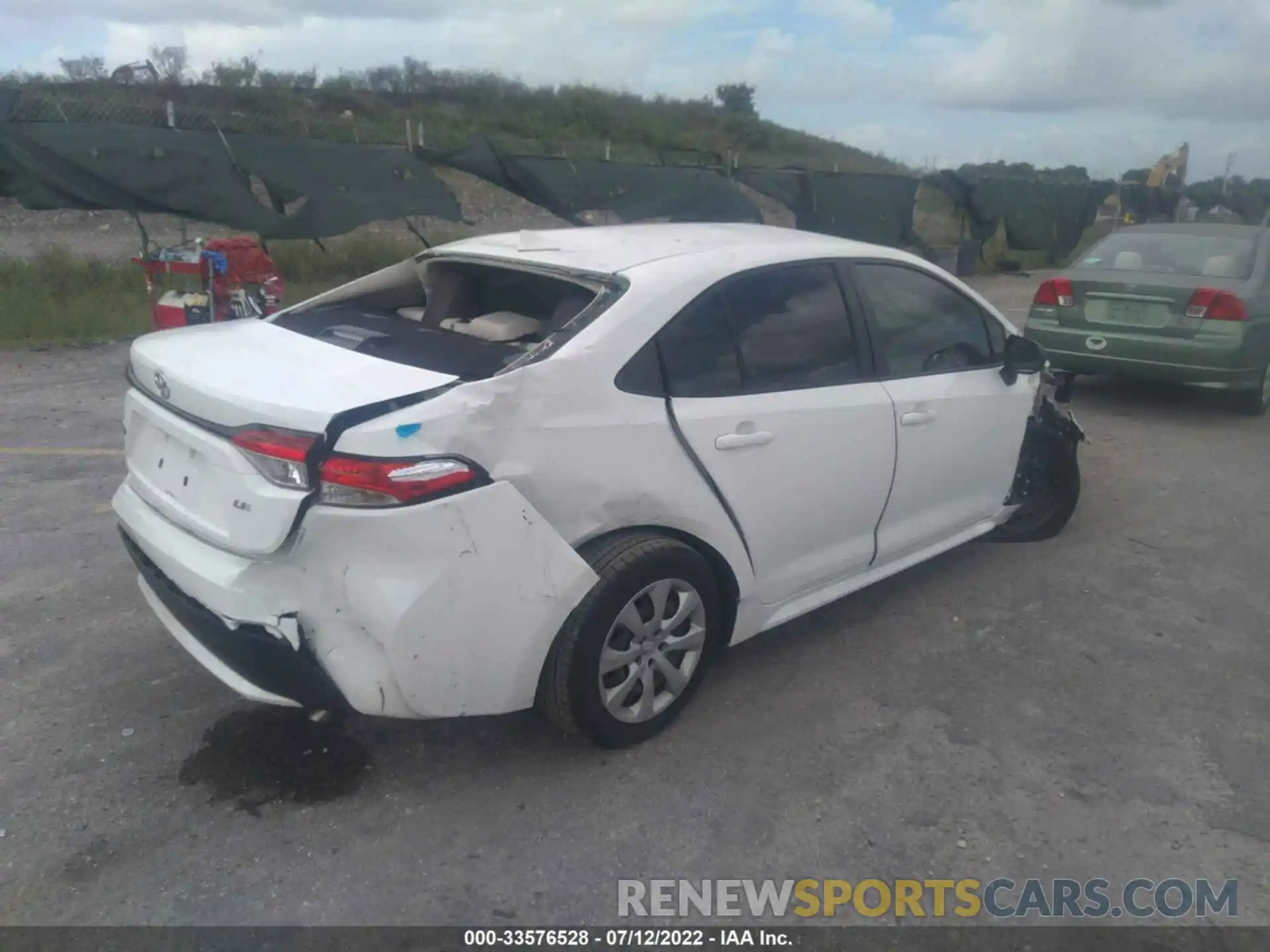 4 Photograph of a damaged car JTDEPMAE4MJ131693 TOYOTA COROLLA 2021