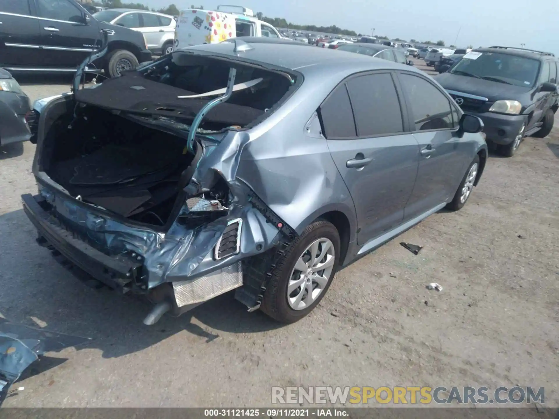 4 Photograph of a damaged car JTDEPMAE4MJ132150 TOYOTA COROLLA 2021