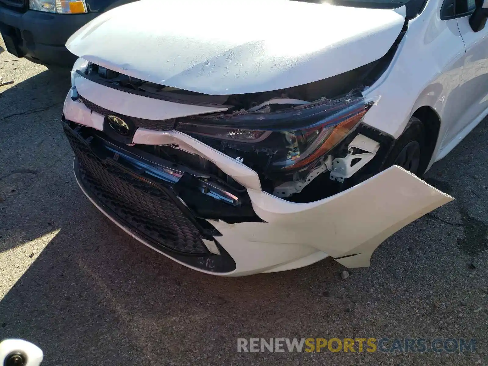 9 Photograph of a damaged car JTDEPMAE4MJ132486 TOYOTA COROLLA 2021