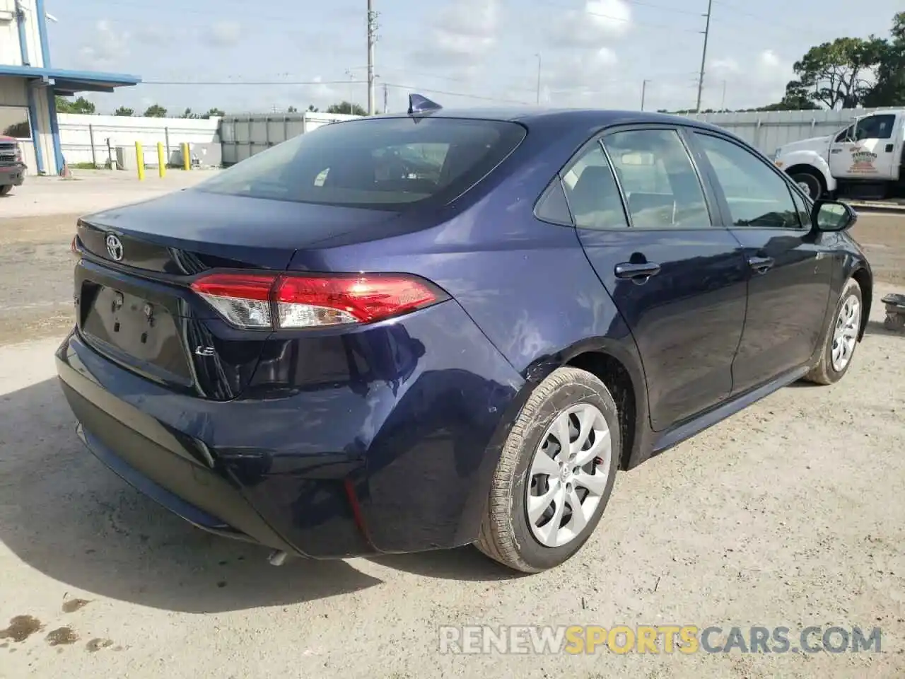 4 Photograph of a damaged car JTDEPMAE4MJ136800 TOYOTA COROLLA 2021