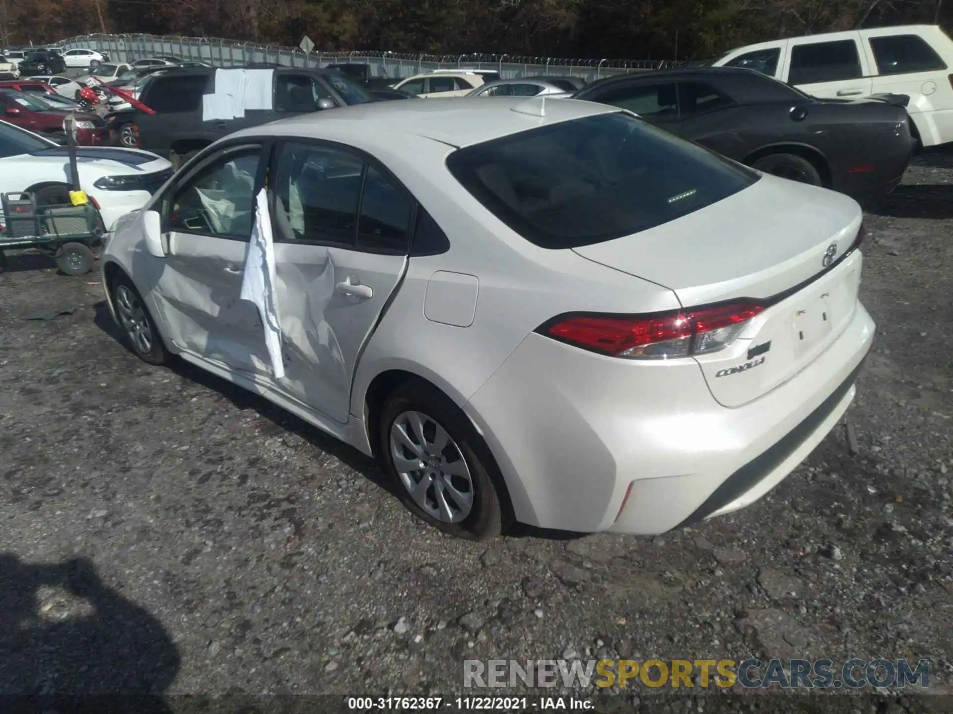 3 Photograph of a damaged car JTDEPMAE4MJ138319 TOYOTA COROLLA 2021