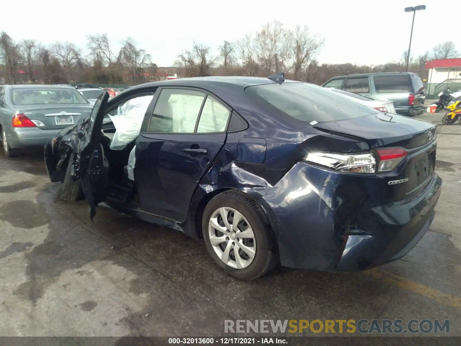 3 Photograph of a damaged car JTDEPMAE4MJ138353 TOYOTA COROLLA 2021