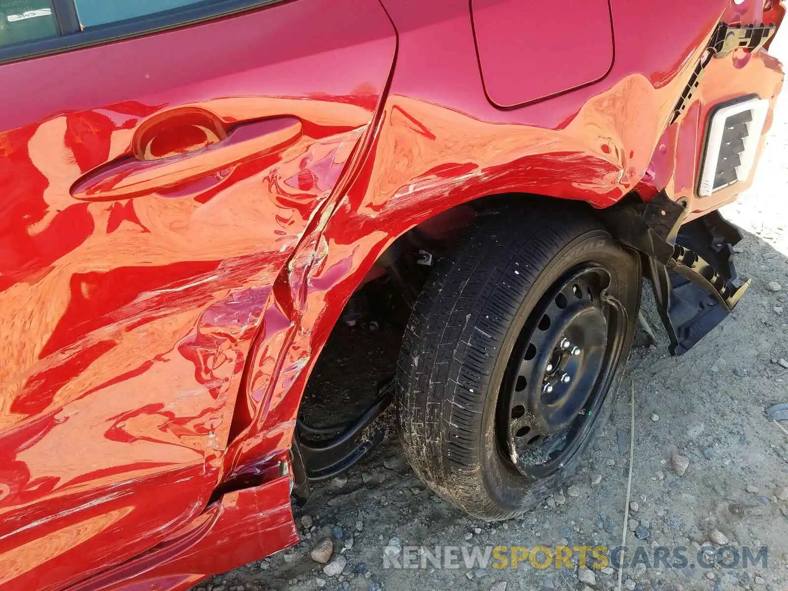 9 Photograph of a damaged car JTDEPMAE4MJ138496 TOYOTA COROLLA 2021