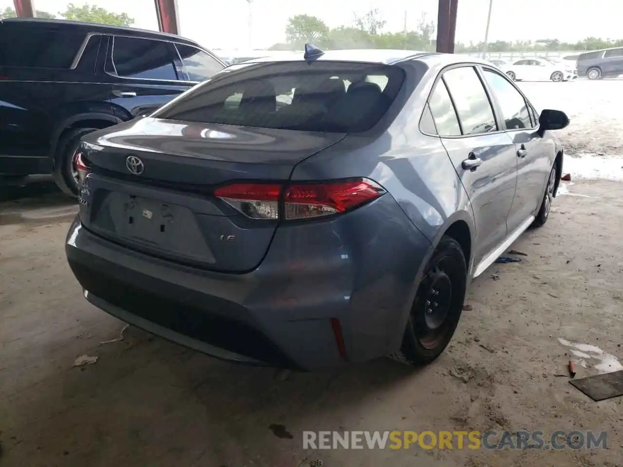 4 Photograph of a damaged car JTDEPMAE4MJ142466 TOYOTA COROLLA 2021