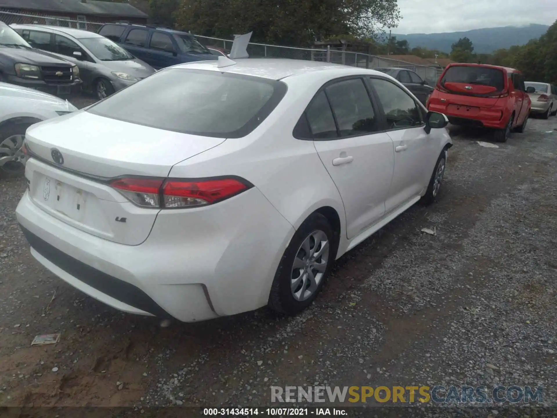 4 Photograph of a damaged car JTDEPMAE4MJ147022 TOYOTA COROLLA 2021