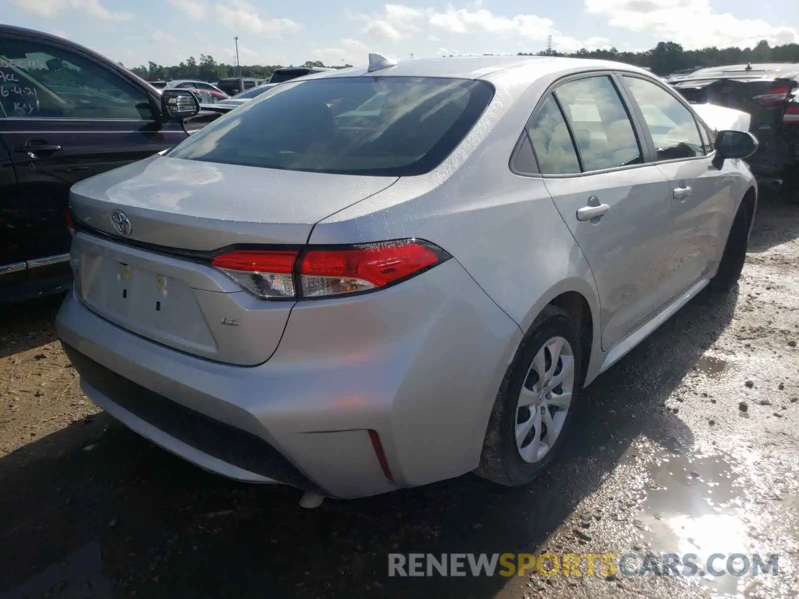 4 Photograph of a damaged car JTDEPMAE4MJ153242 TOYOTA COROLLA 2021