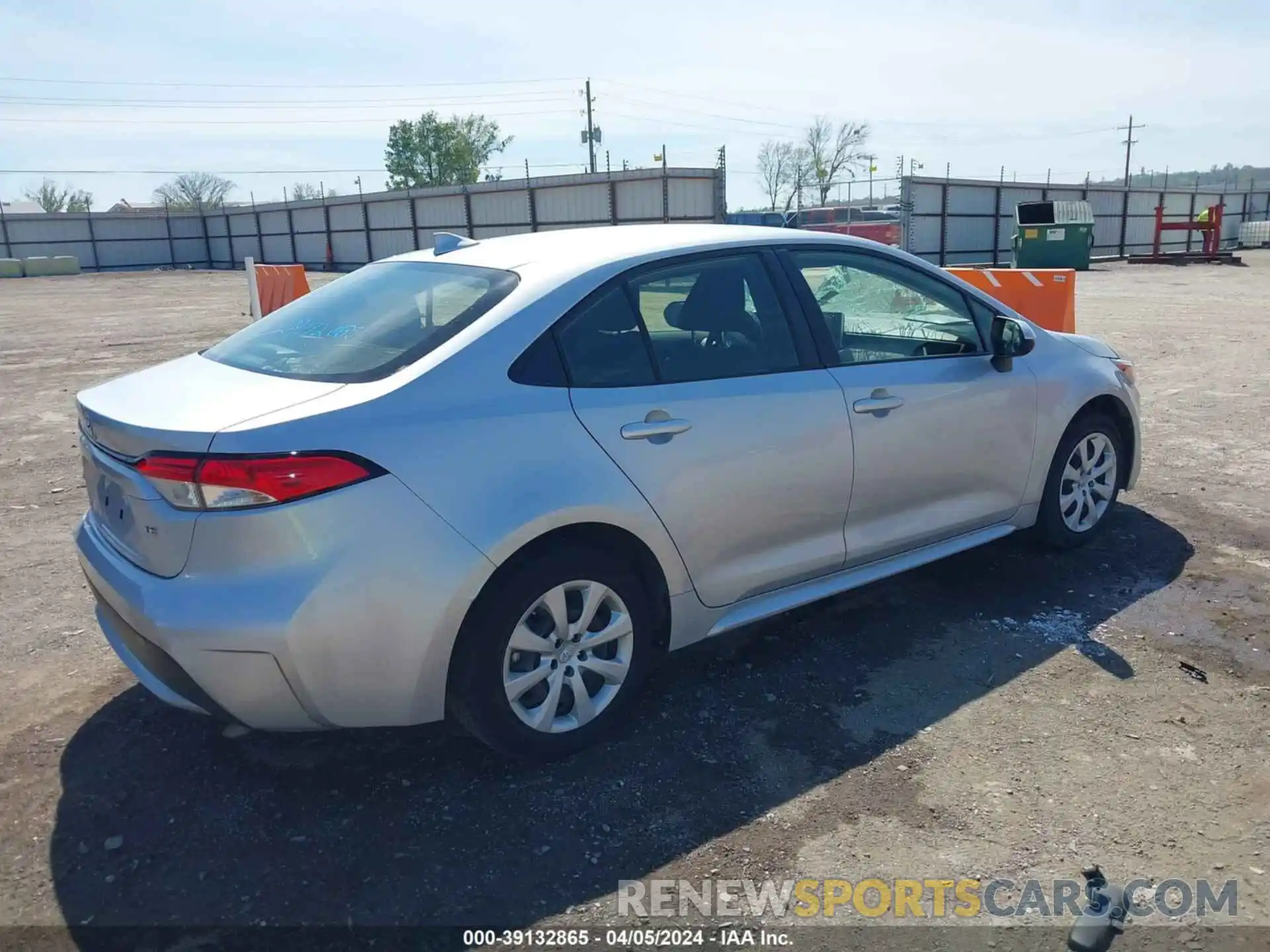 4 Photograph of a damaged car JTDEPMAE4MJ153984 TOYOTA COROLLA 2021