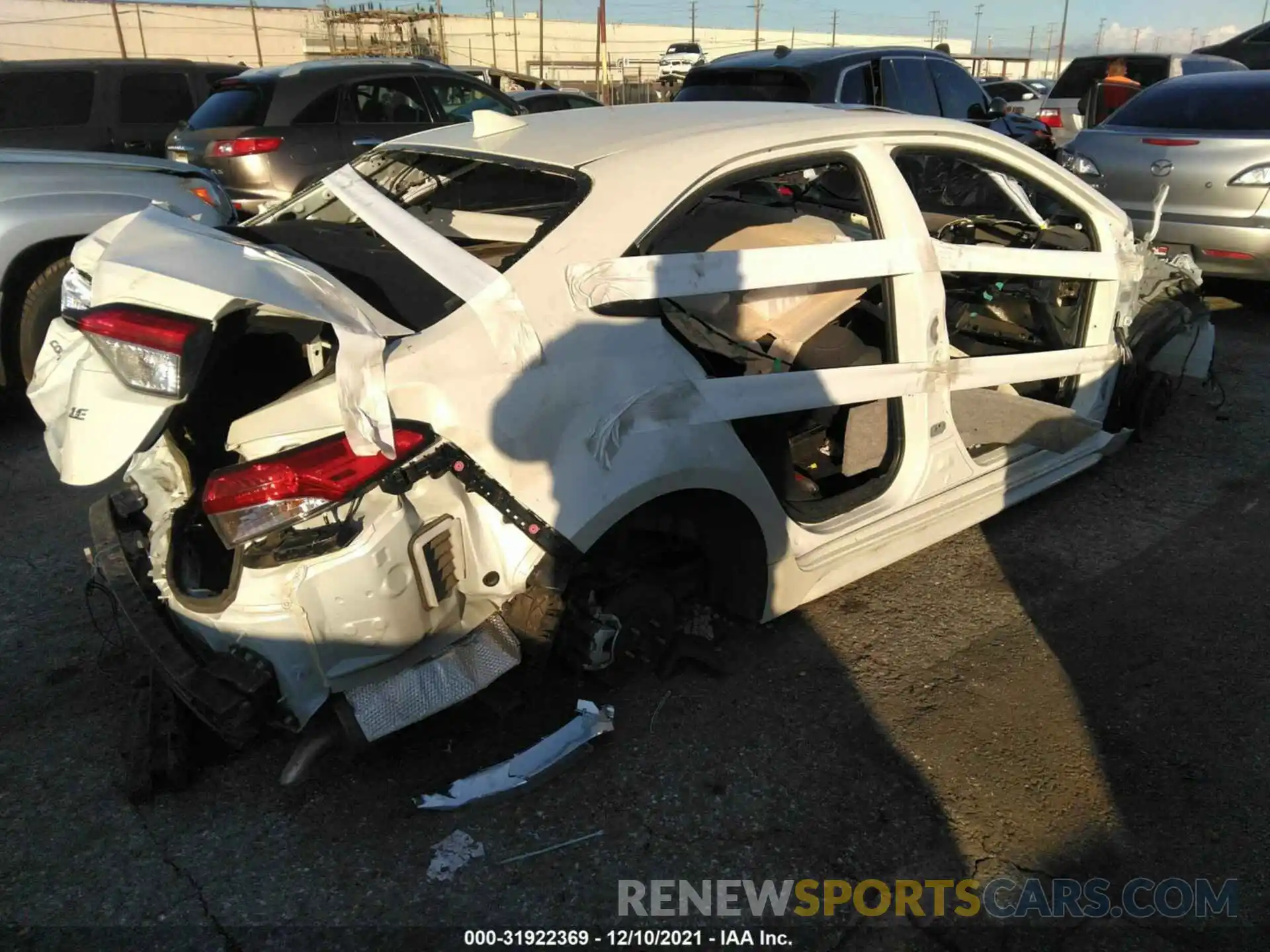 4 Photograph of a damaged car JTDEPMAE4MJ156299 TOYOTA COROLLA 2021