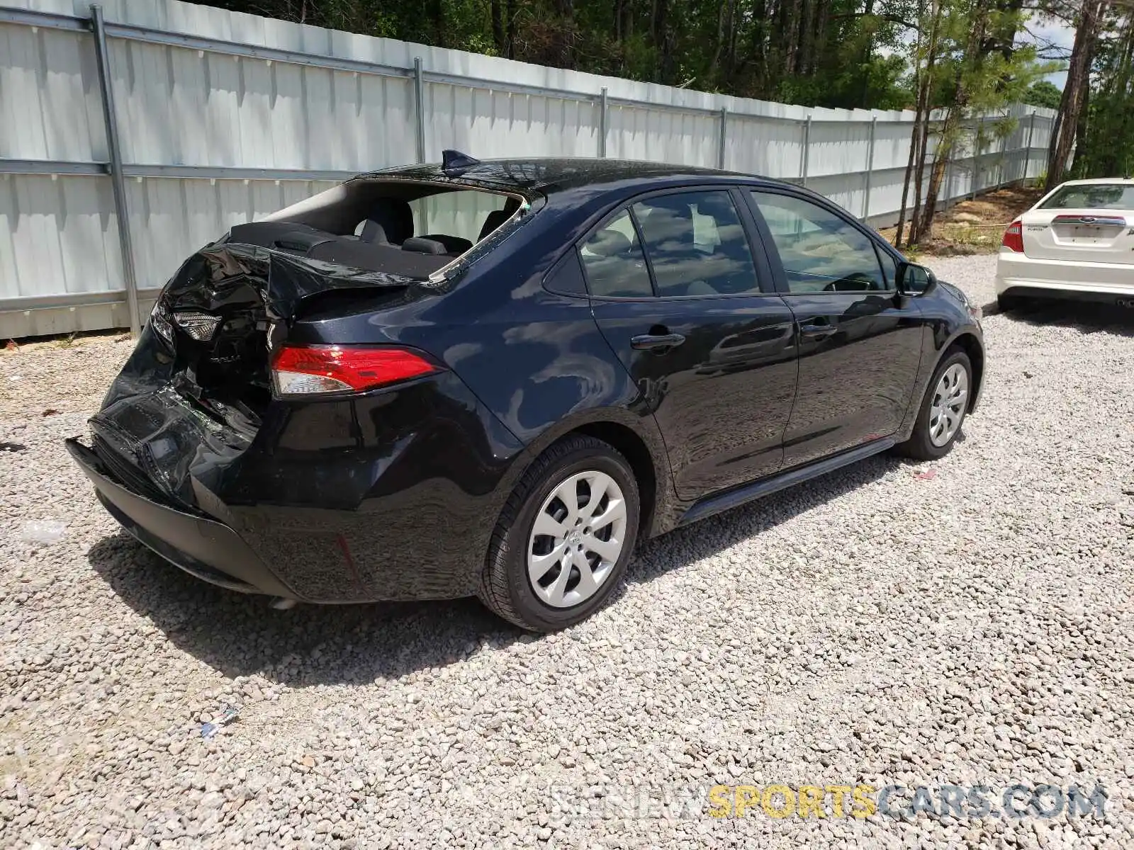 4 Photograph of a damaged car JTDEPMAE4MJ157386 TOYOTA COROLLA 2021