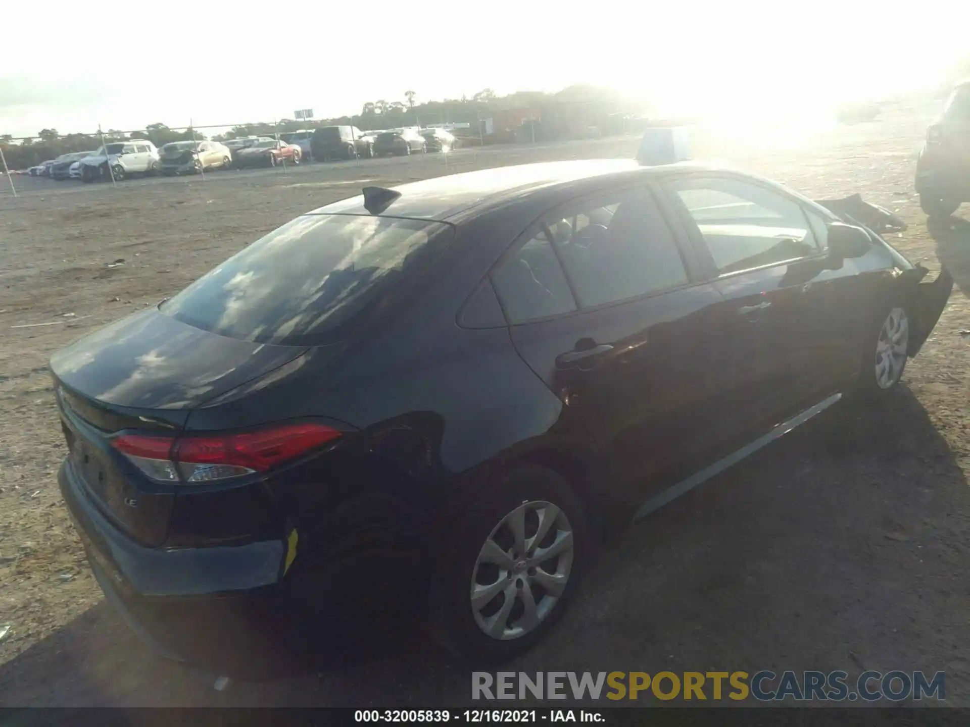 4 Photograph of a damaged car JTDEPMAE4MJ157839 TOYOTA COROLLA 2021