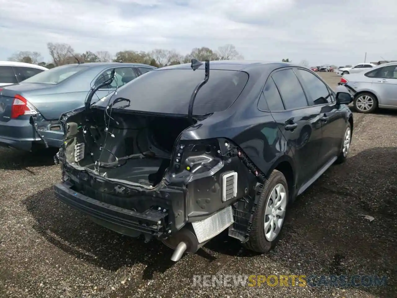 4 Photograph of a damaged car JTDEPMAE4MJ160112 TOYOTA COROLLA 2021